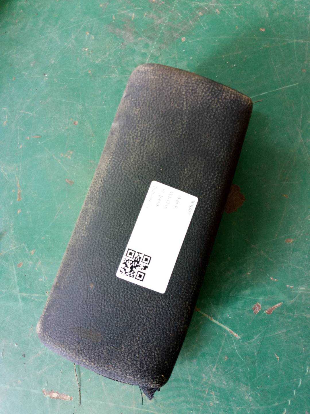 52207315102 后座椅靠背软垫（中）