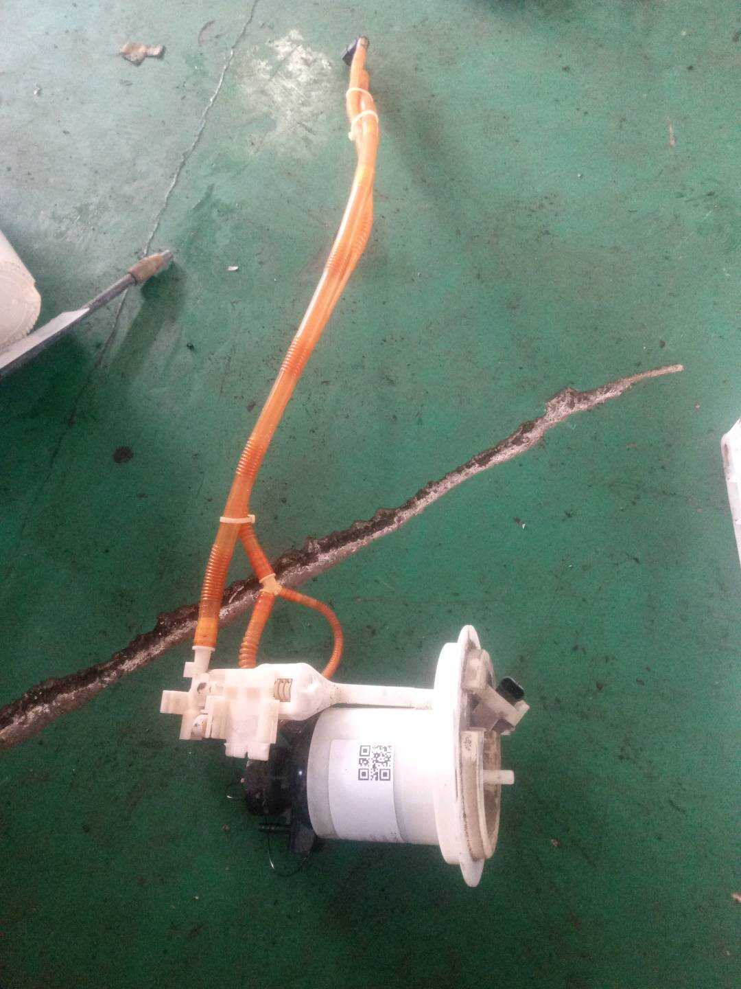 A2184700994 Fuel Pump, Left