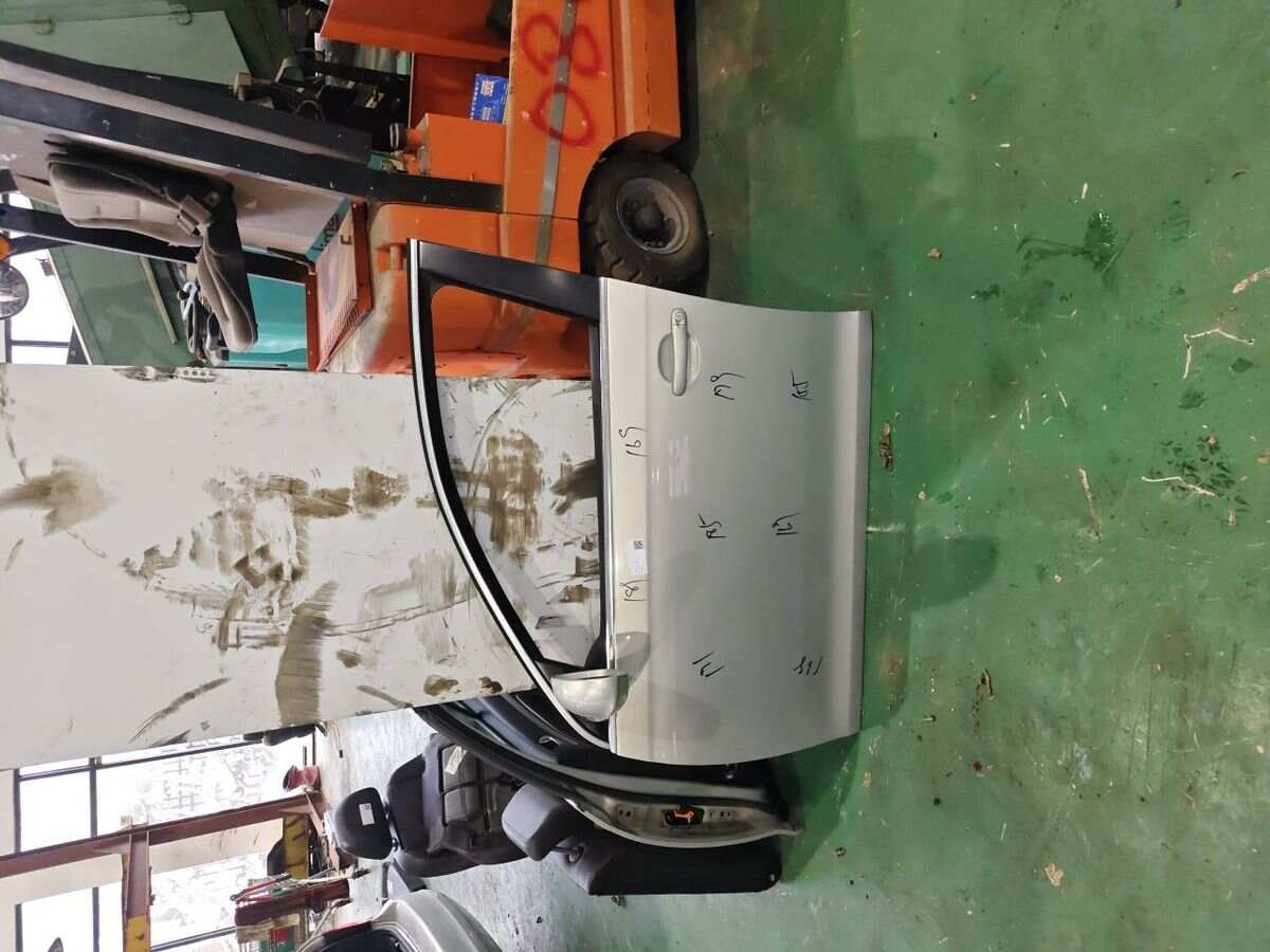 1K5831301AA Front Door Shell, Left