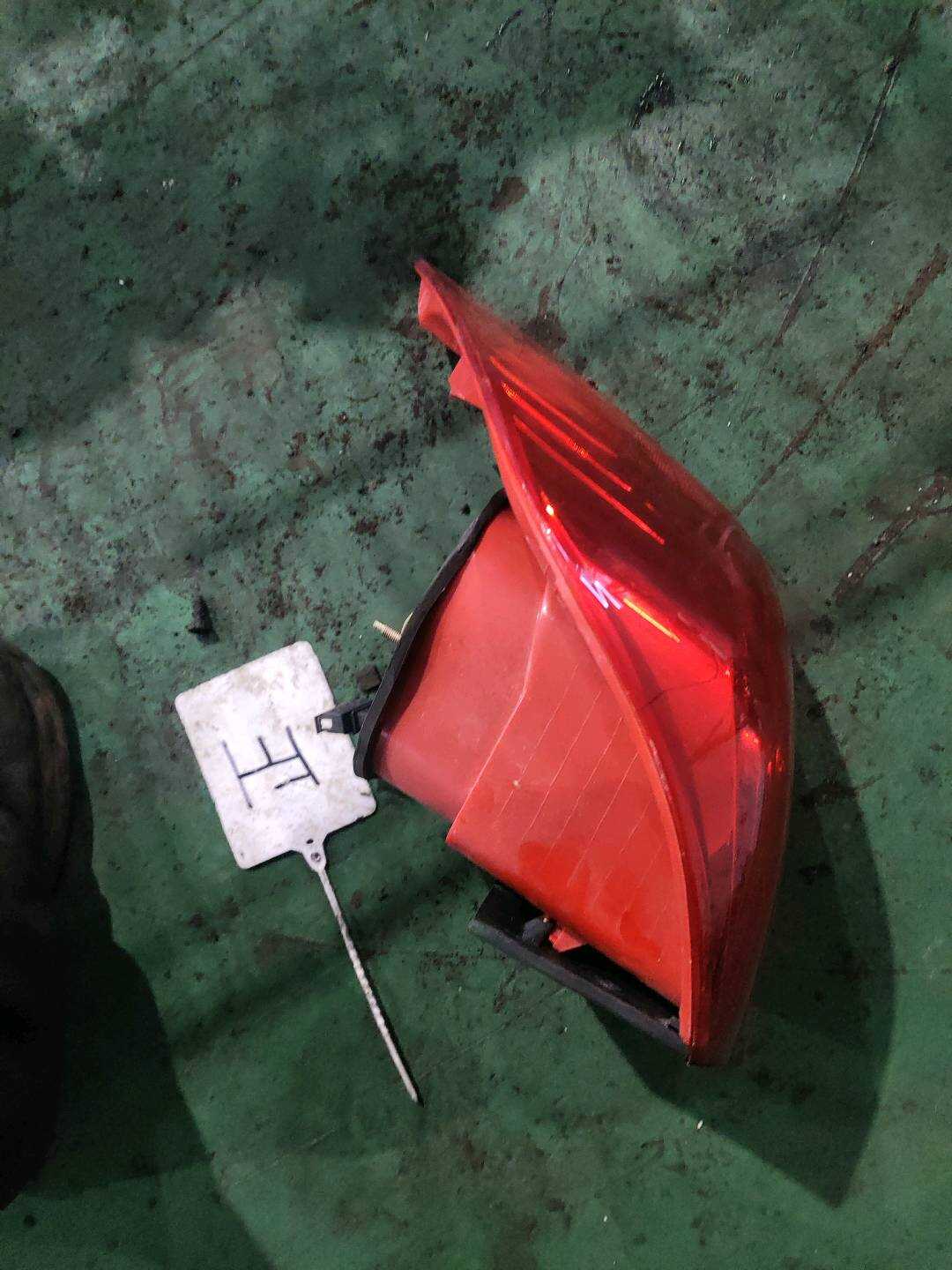 L18G945096 外尾灯总成(右)