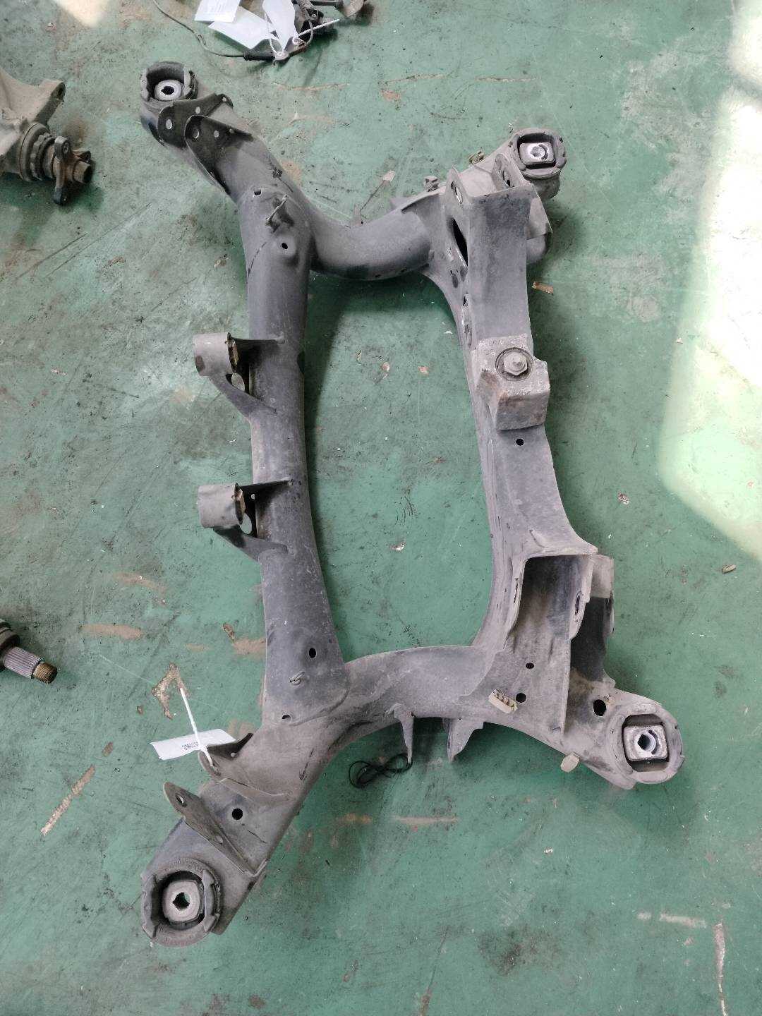 33306851657 后桥壳