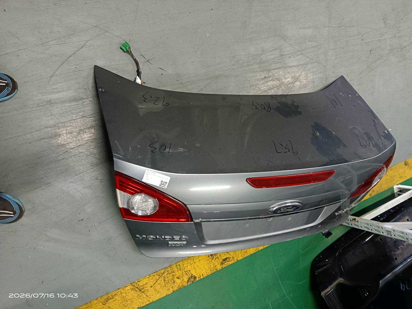 P8S71F40608BA 尾盖