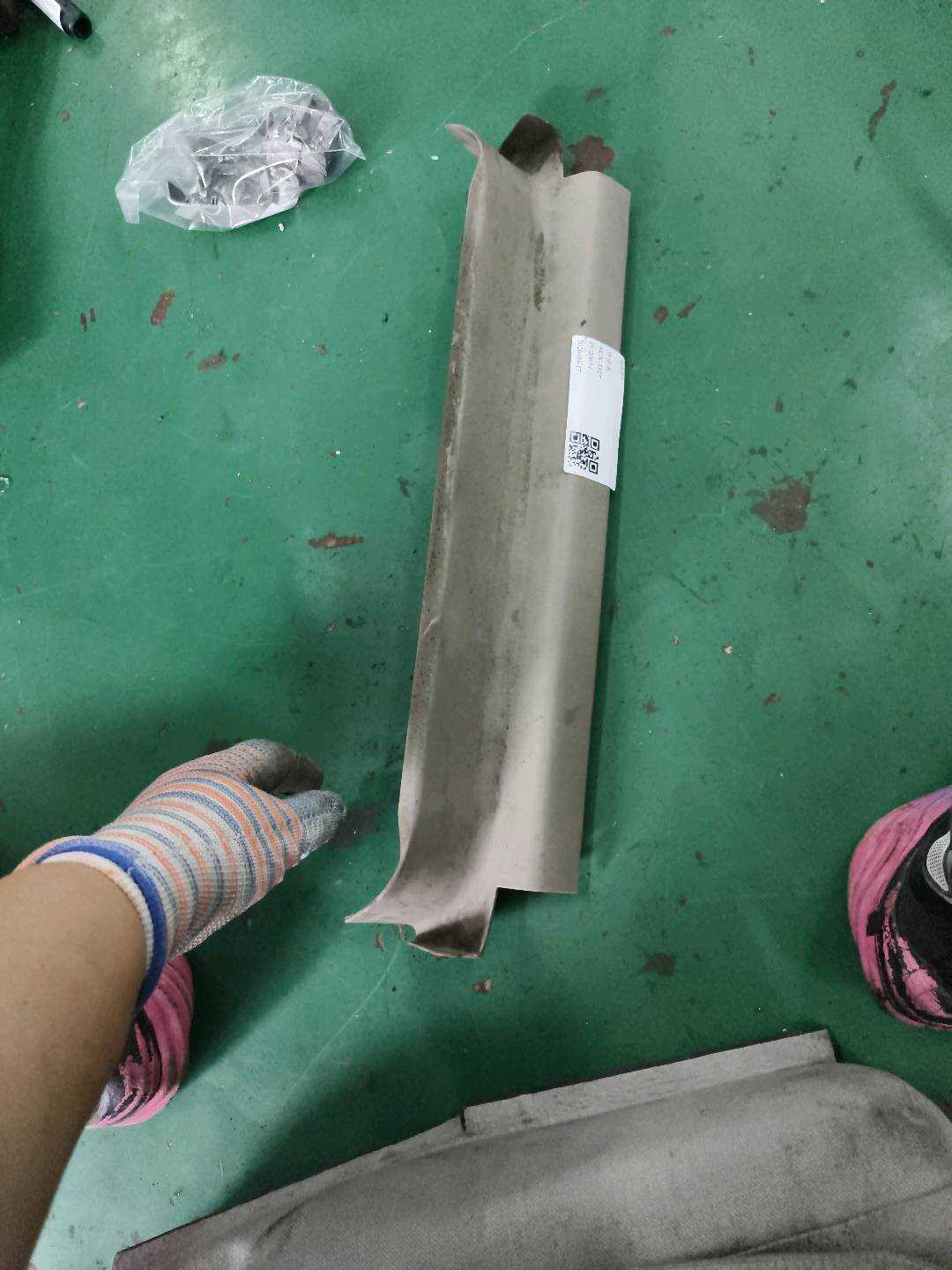 7186733030E0 前排右侧1号座椅座垫内护板