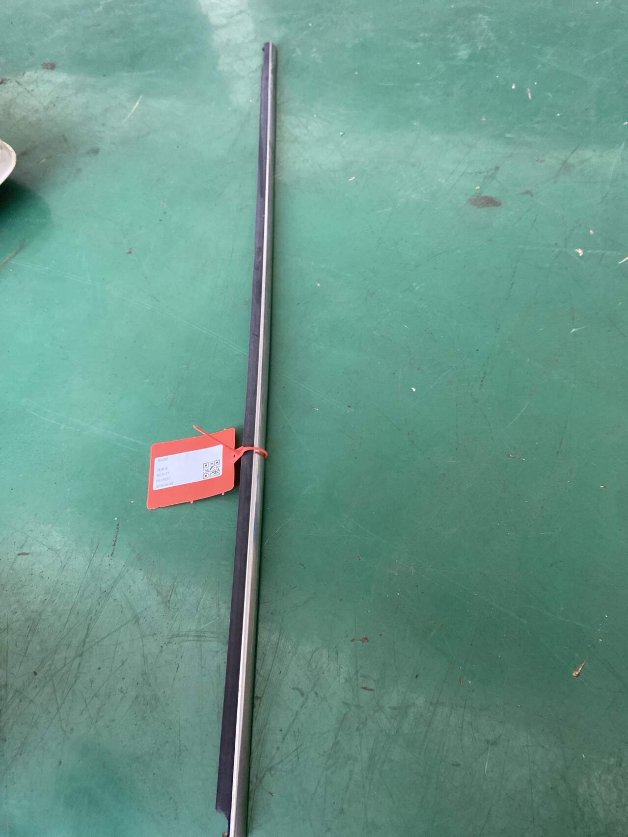 3BD839478DN66 后门玻璃压条(右外)