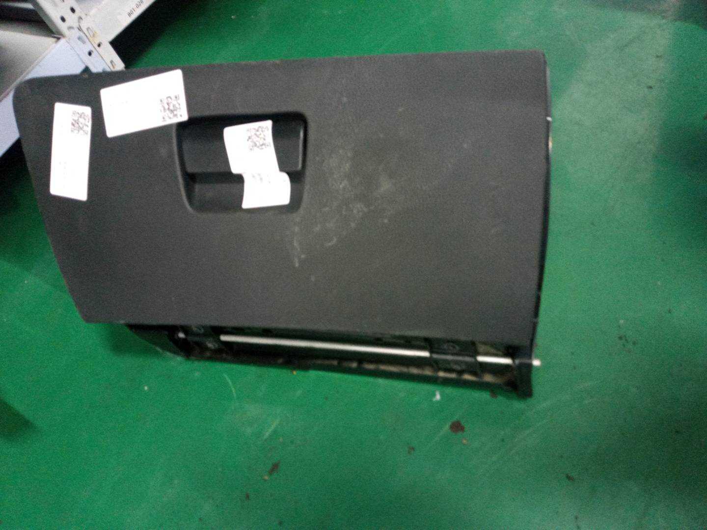 51169110539 Dashboard Glove Box