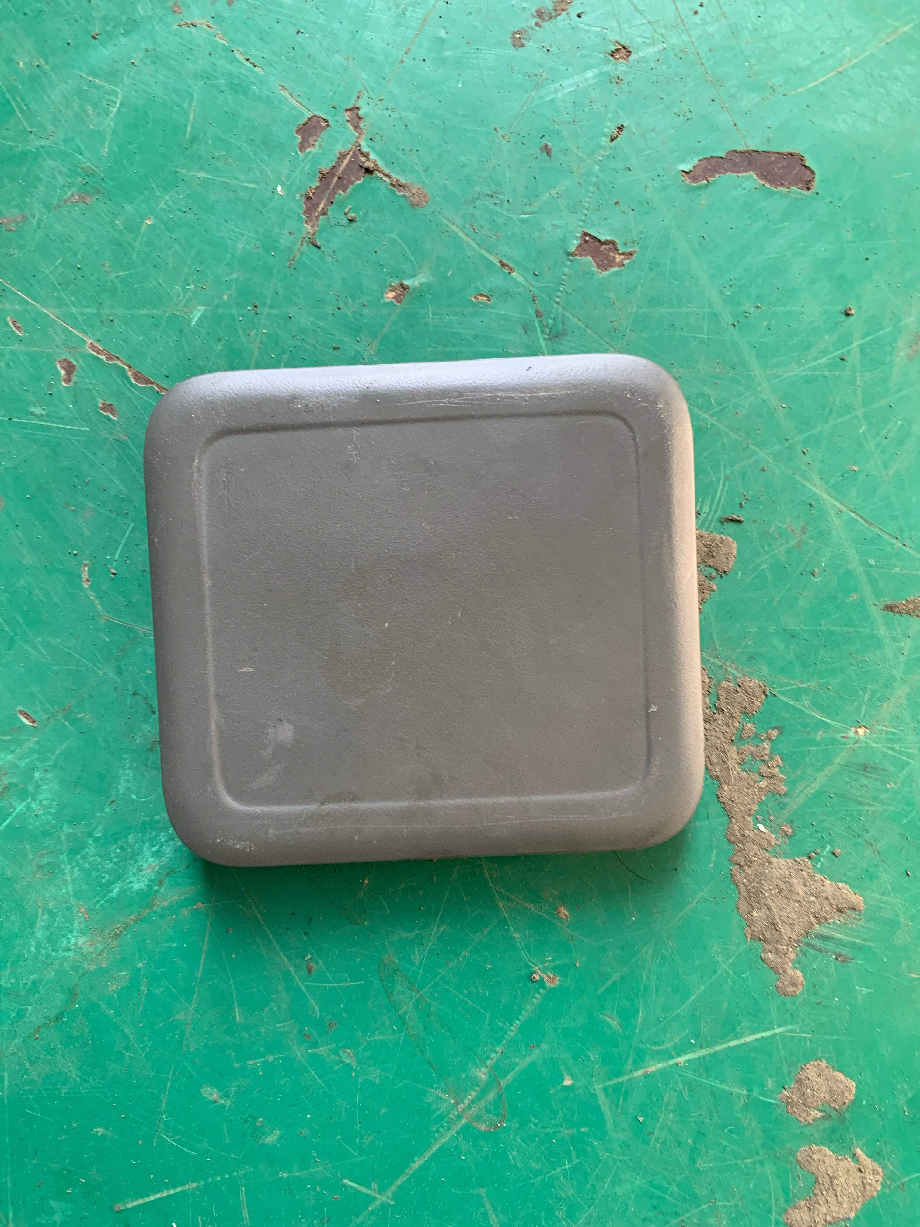 8R0887301A 盖罩