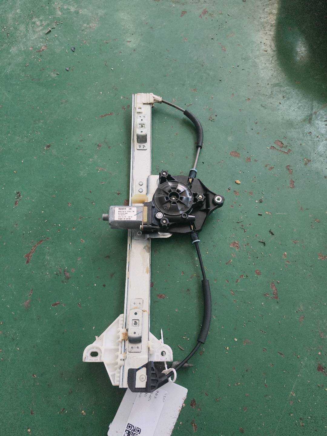 5710022ADU0000 右后门玻璃升降器