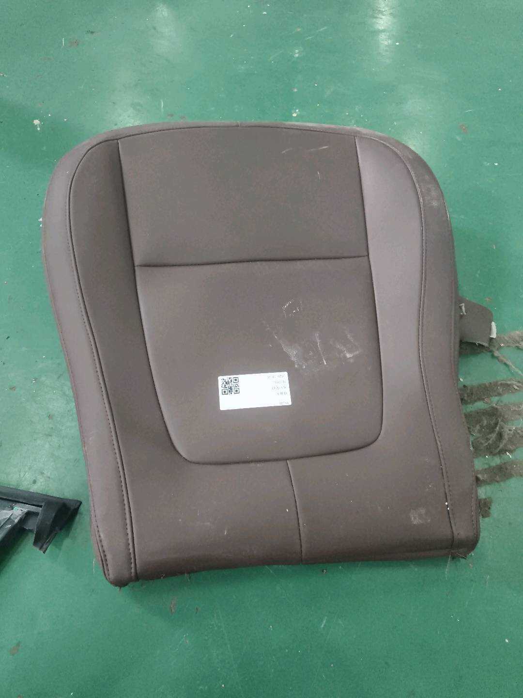 C2Z13367SEL 副驾驶员座椅座垫总成
