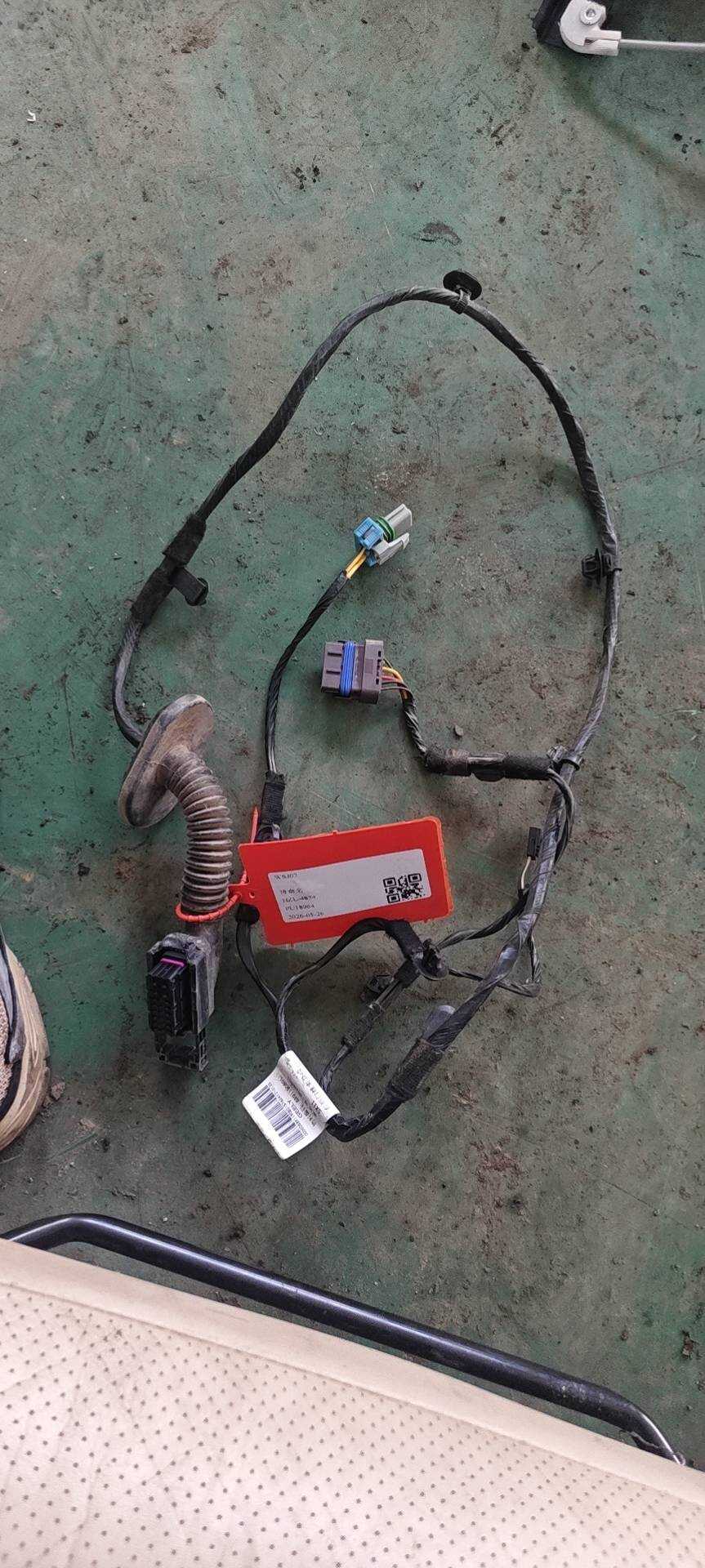 8891190801 Rear Right Door Wiring Harness