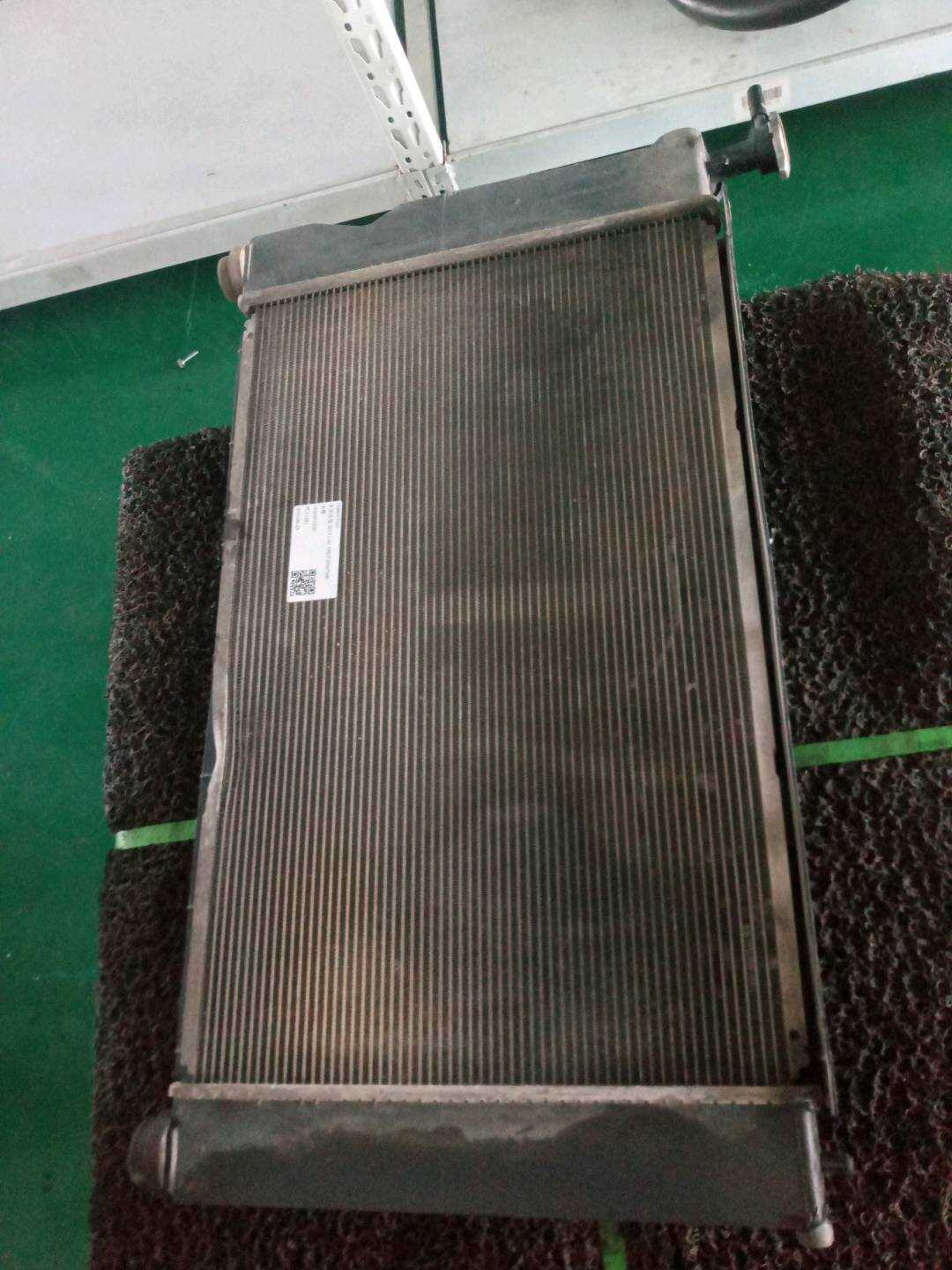 164000T030 水箱