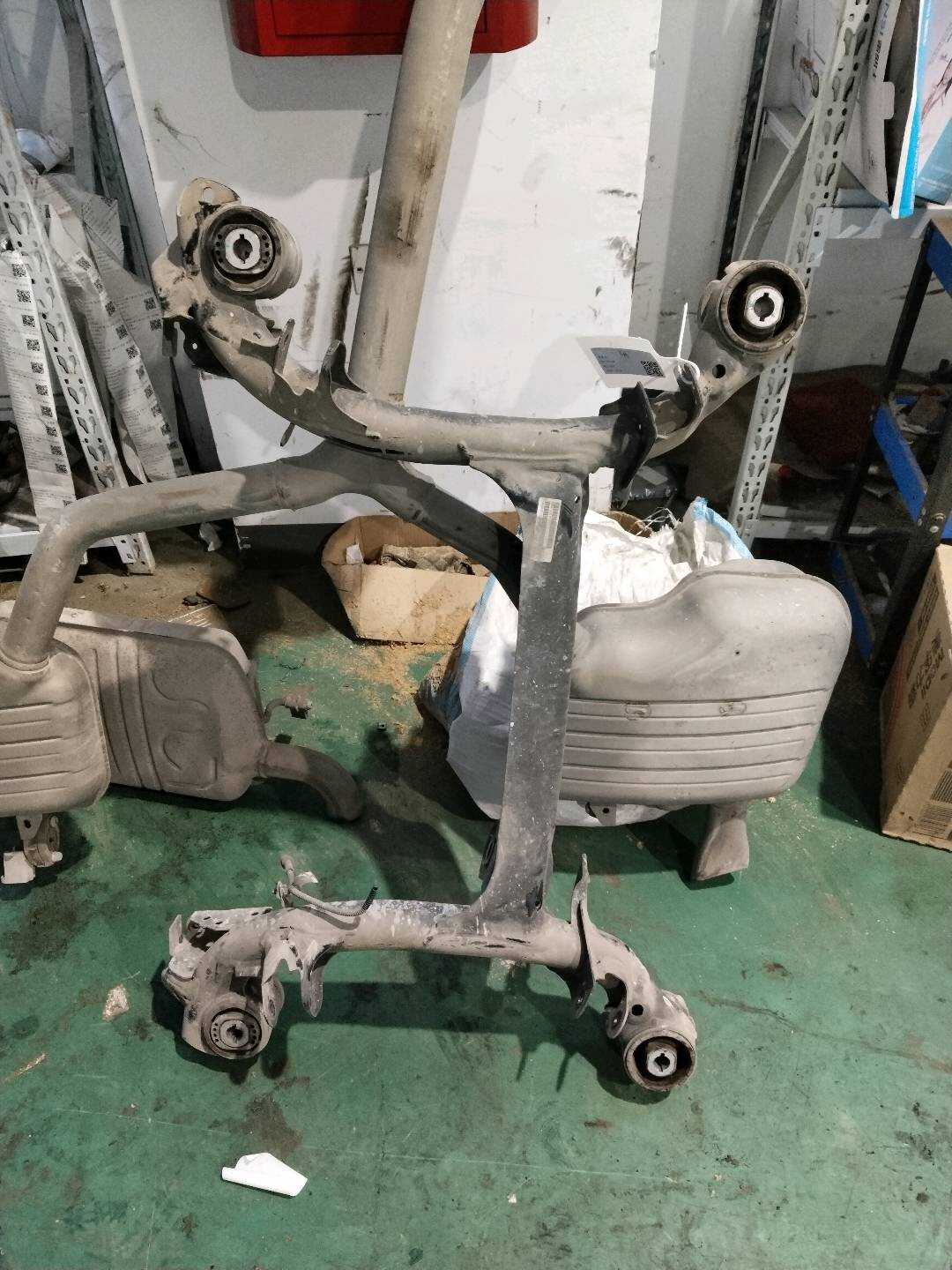 L8WD505235E Rear Axle Housing