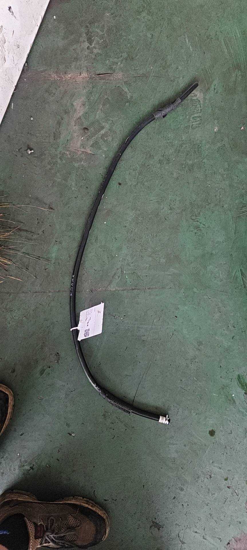 5703120XKZ16A 顶盖通风窗前滴水管总成