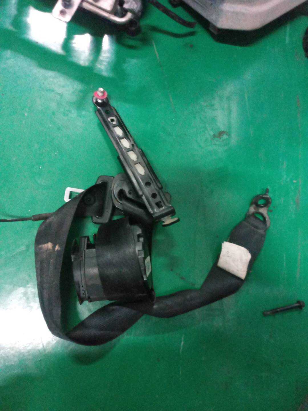 T6005811020006B112745Y Passenger Seat Belt