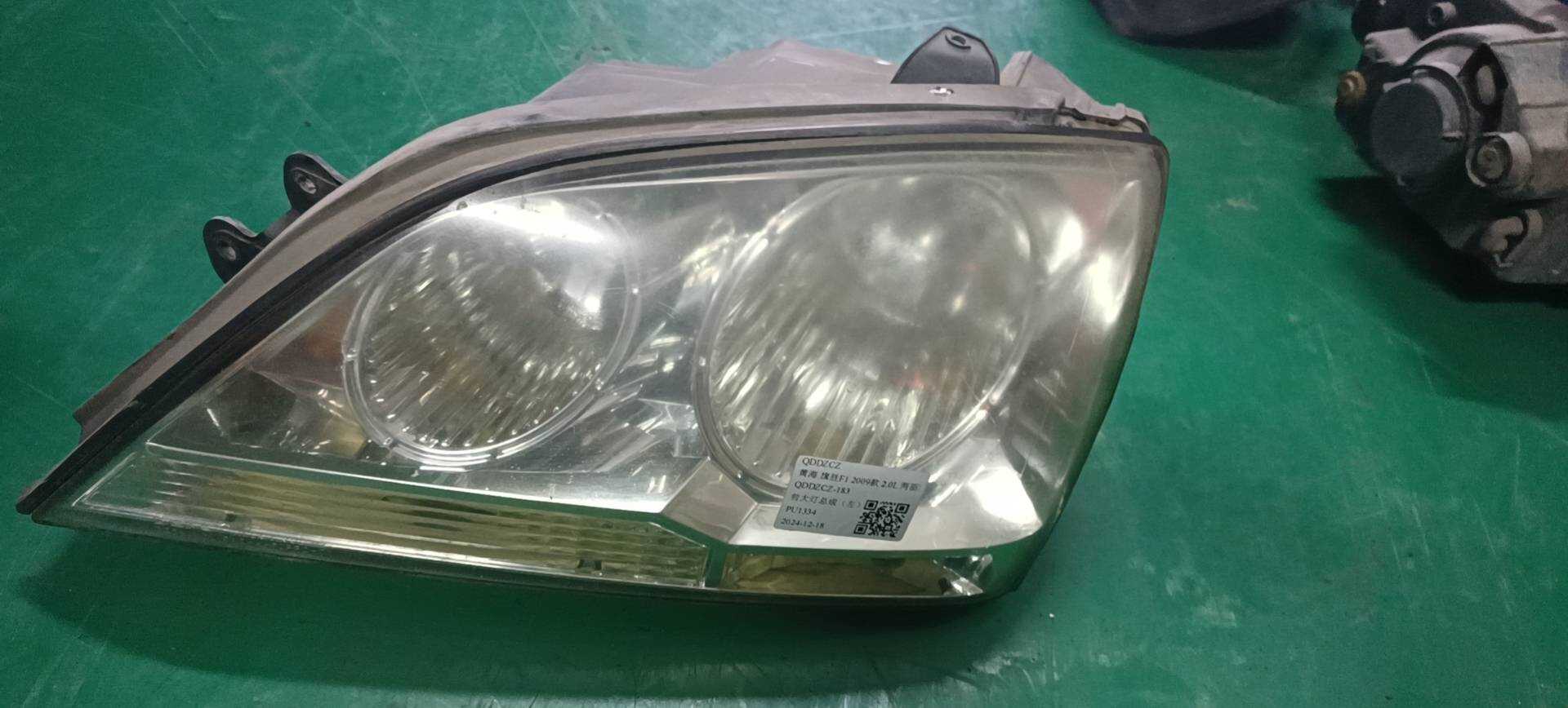 400001006 Front Headlight Assembly, Left
