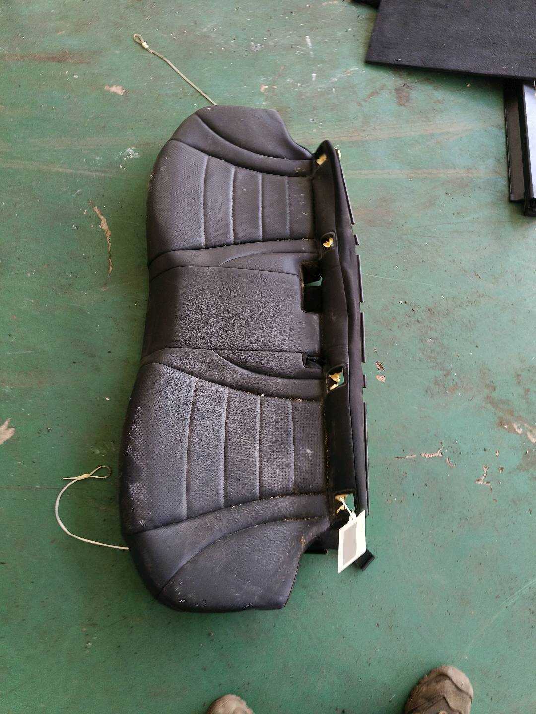 A2059200750 后座椅底座总成