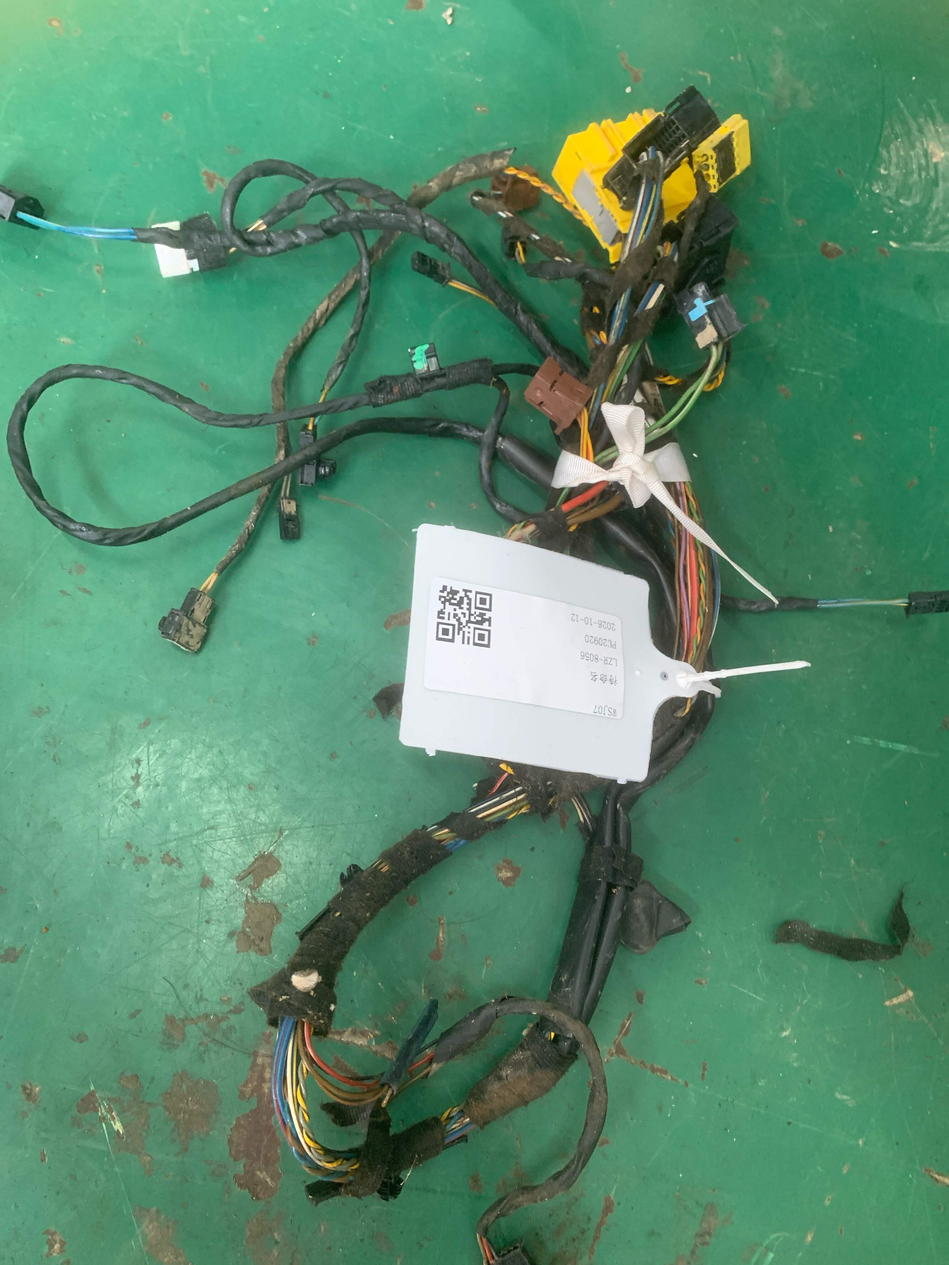 61129221966 副驾驶员座椅线束总成