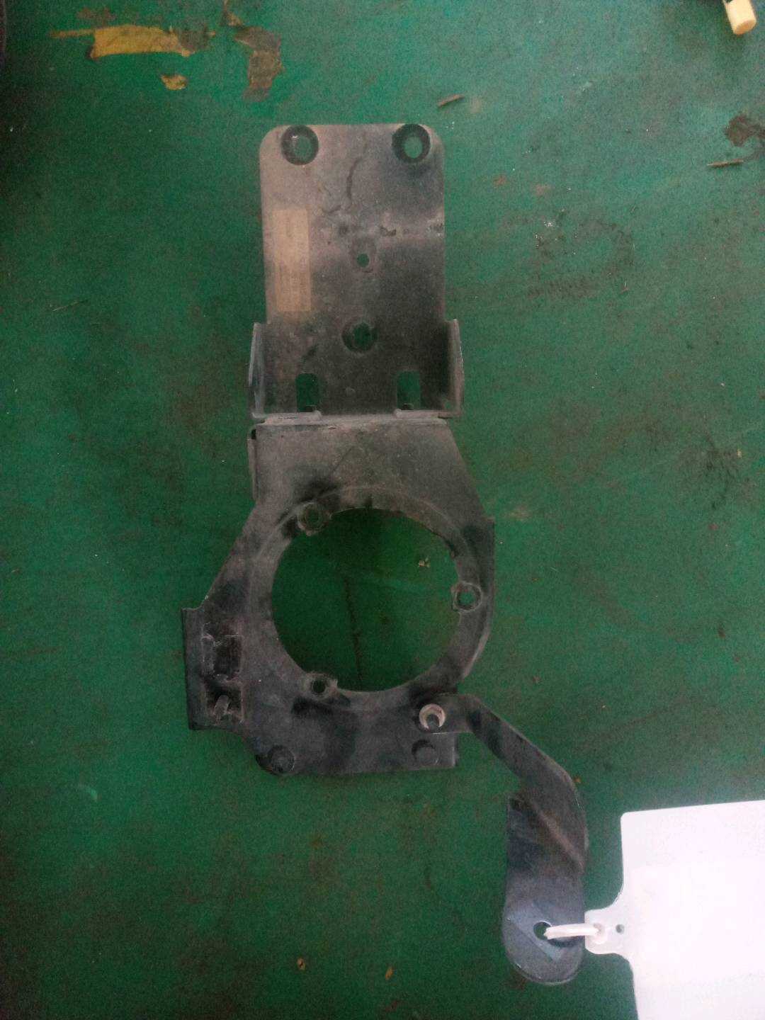 C2D18563 Mounting Bracket