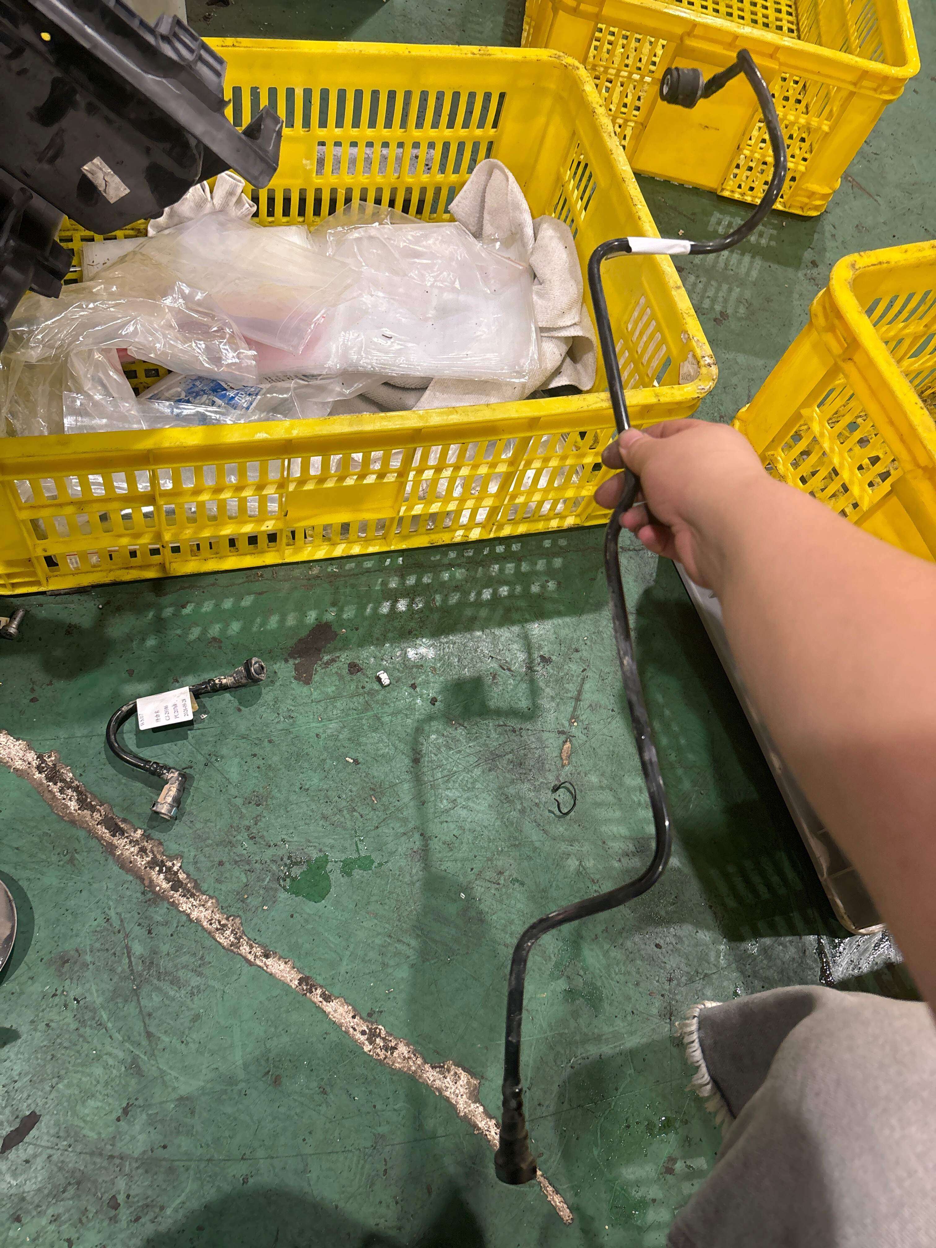16117195127 燃油箱输油管