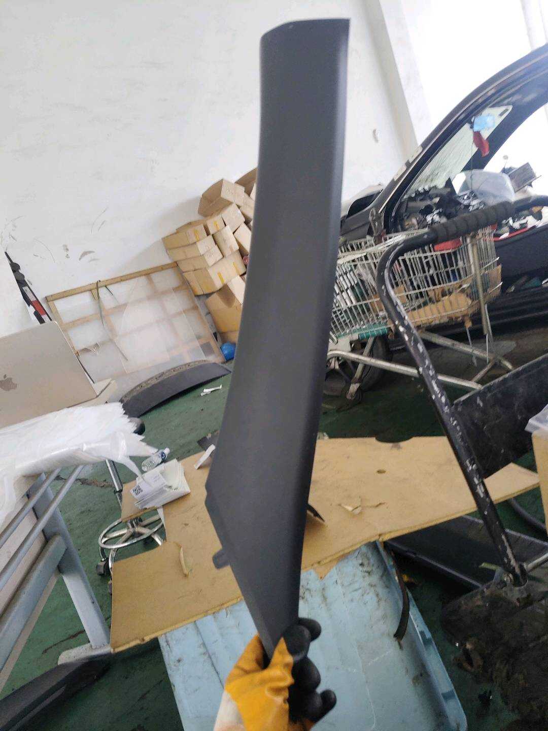 B012688 左前支柱上护板