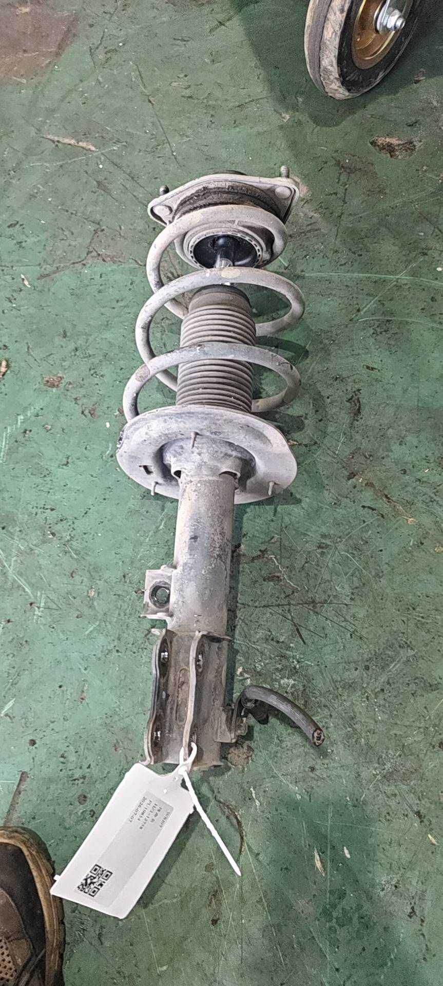 546512M100 前减震器总成（左）