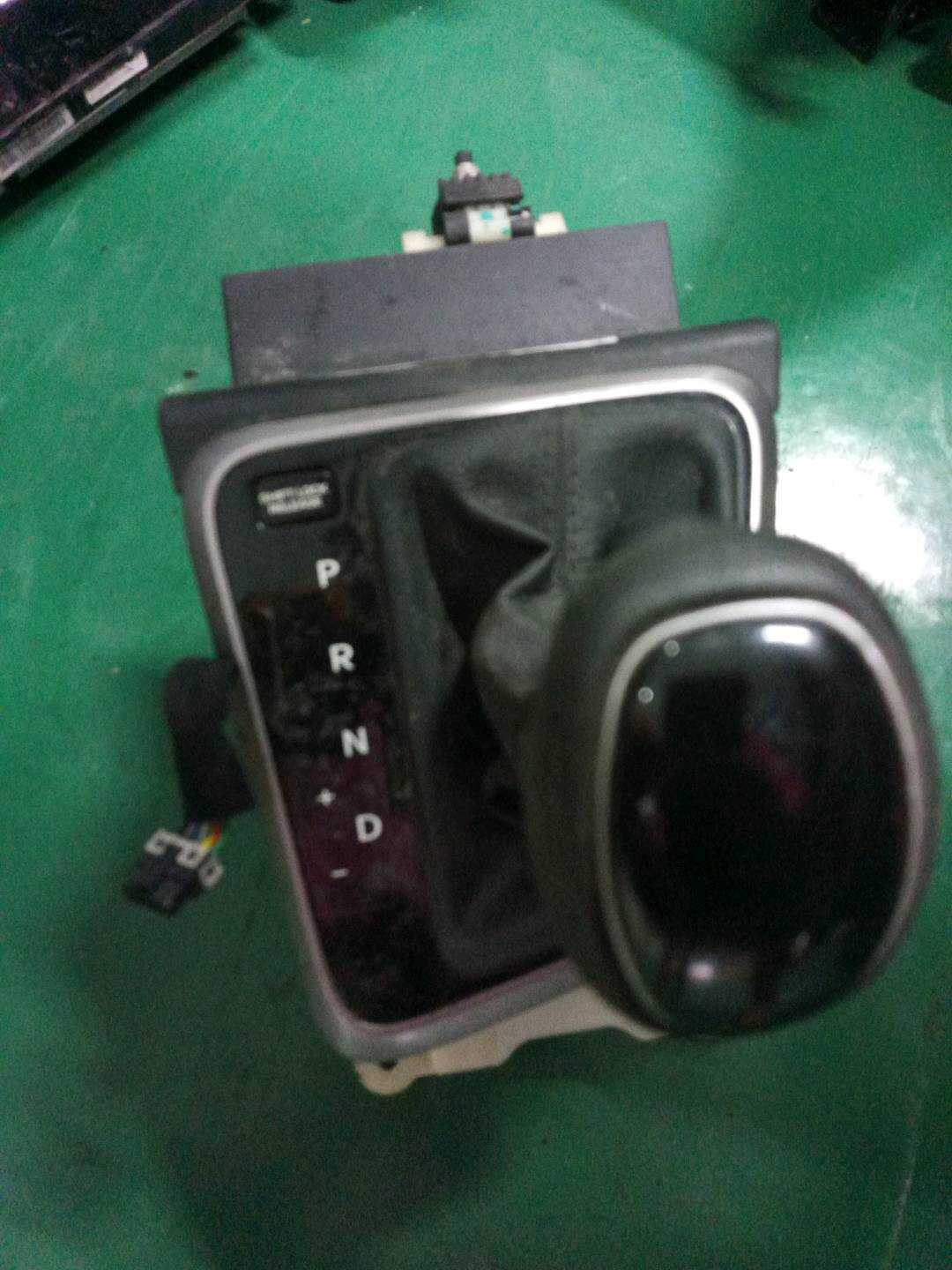 46700F9100 换档机构总成