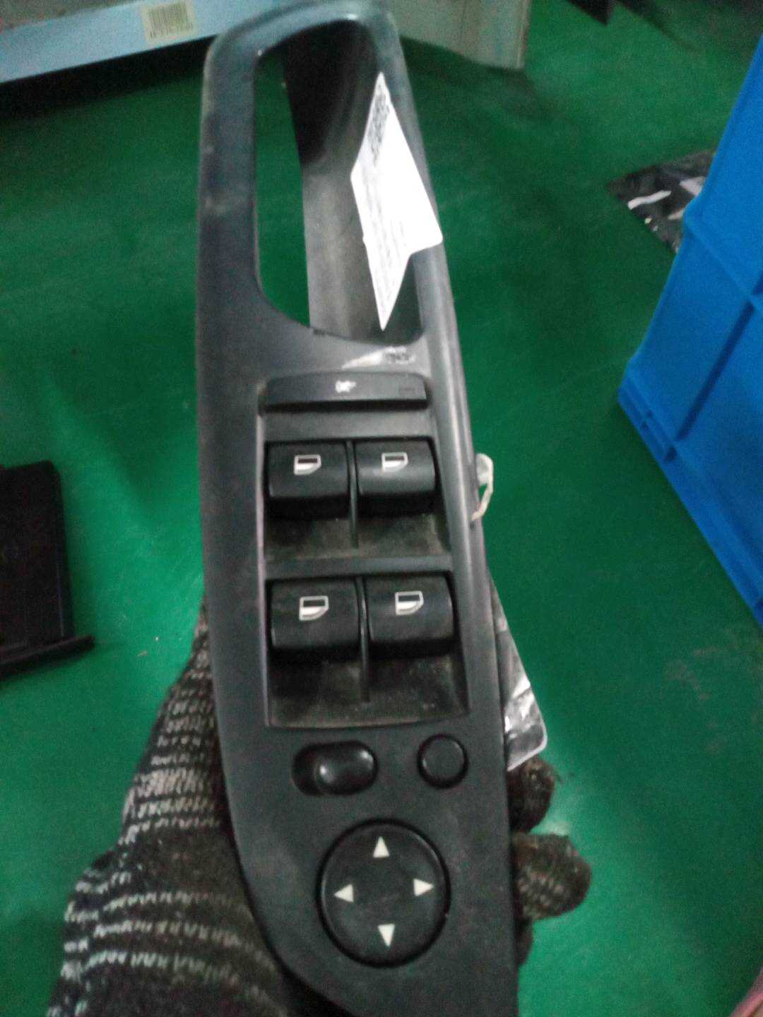 61319218044 Front Door Window Switch, Left