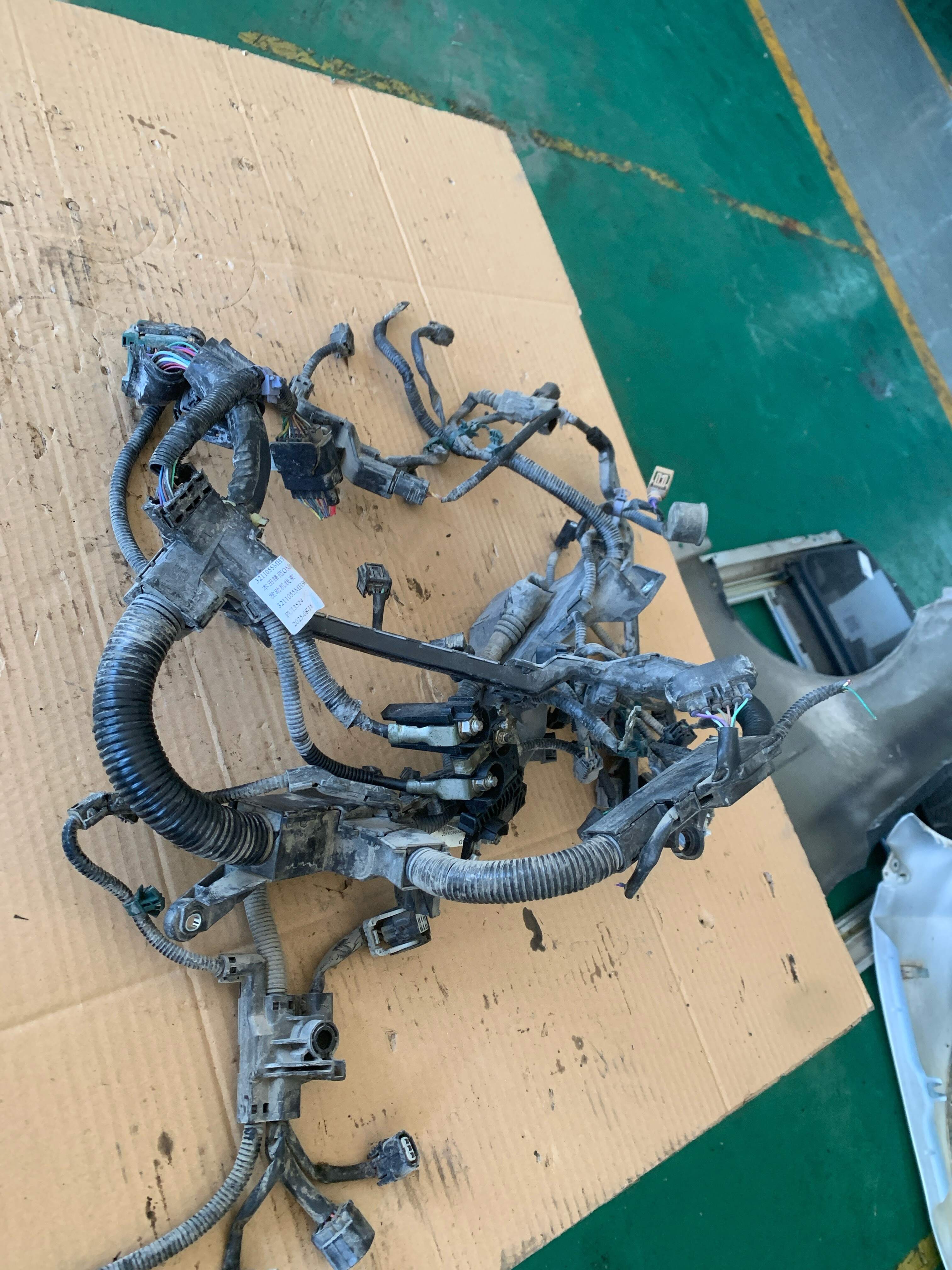 3211055MH90 Engine Wiring Harness