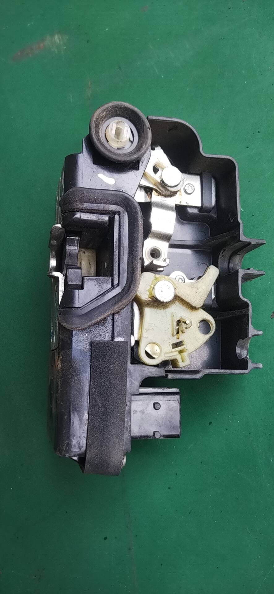 10488664 Rear Door Lock Assembly