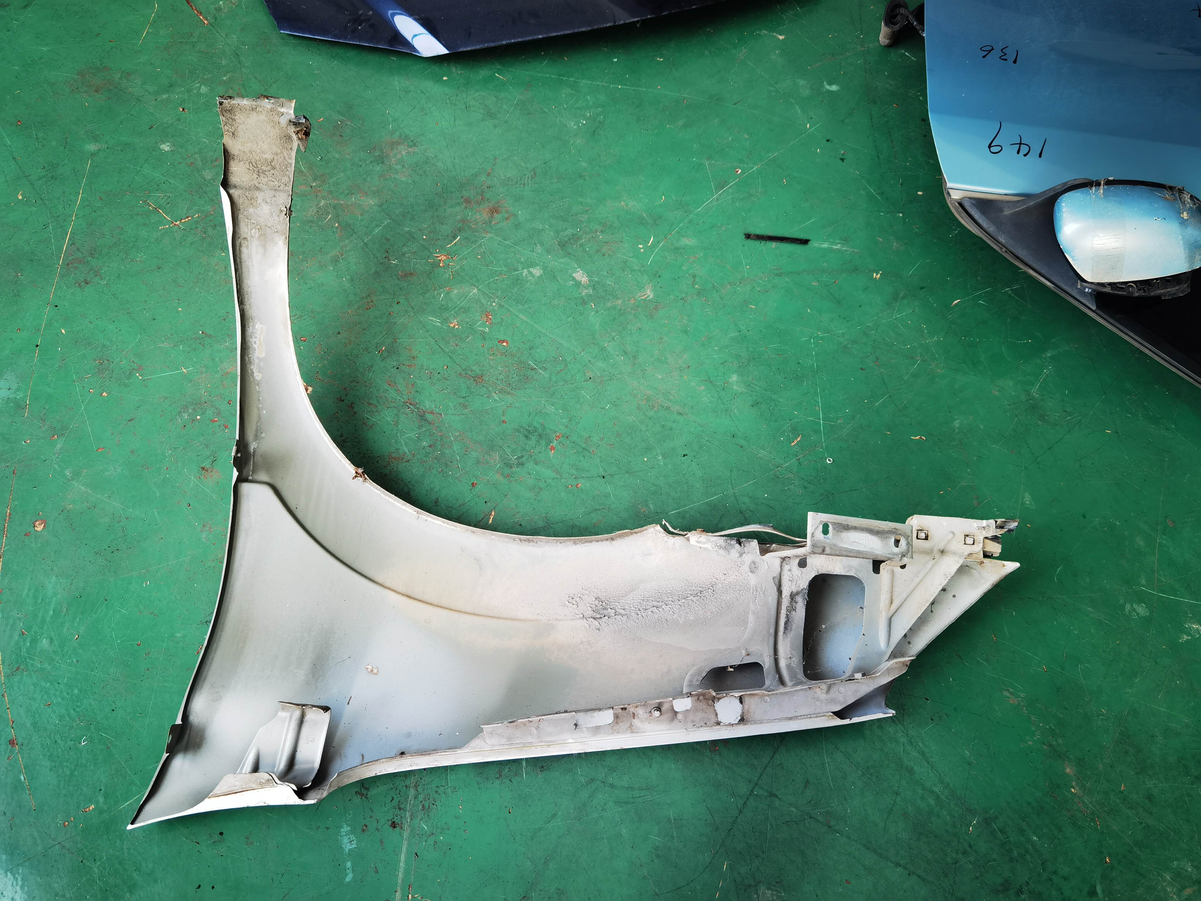 93730769 Front Fender, Right