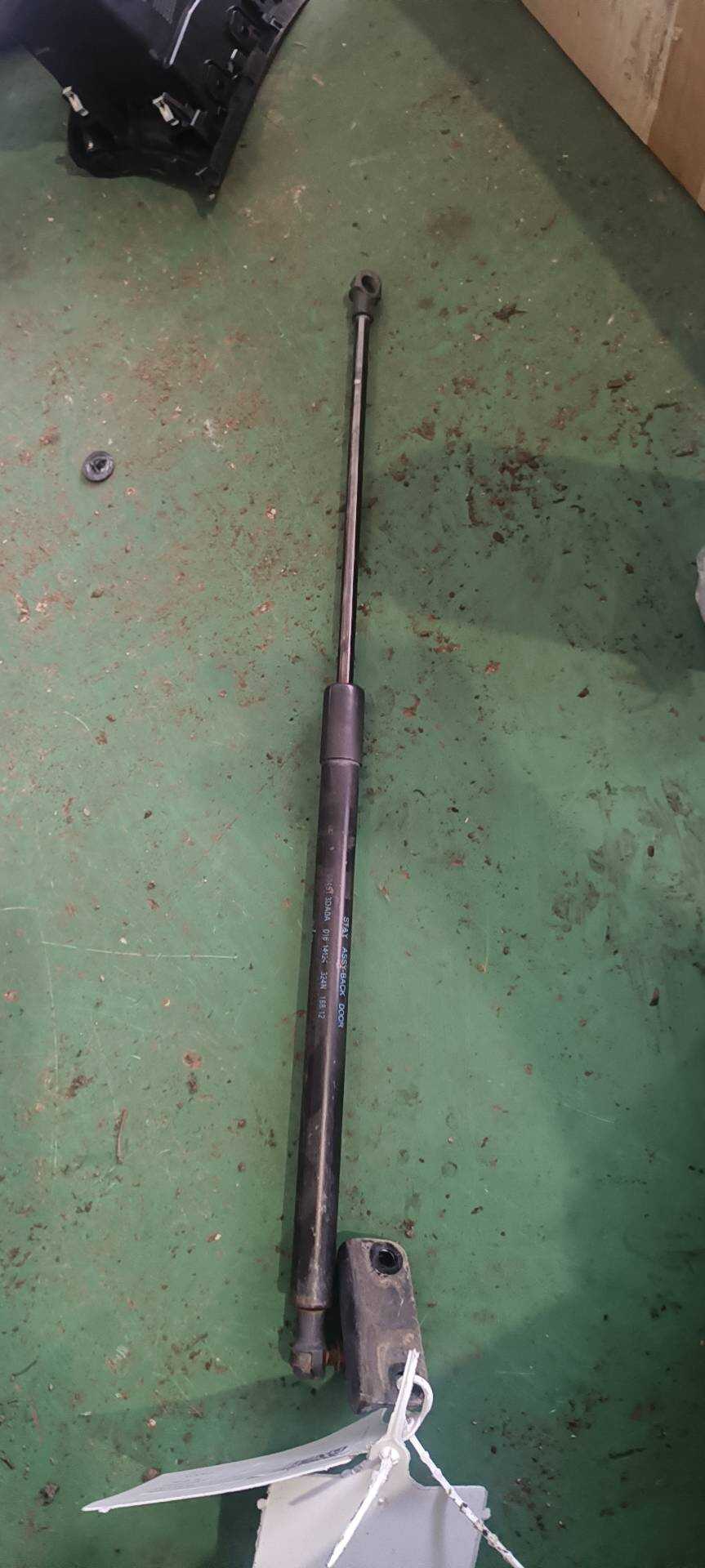 904503DA0A 尾盖撑杆（右）