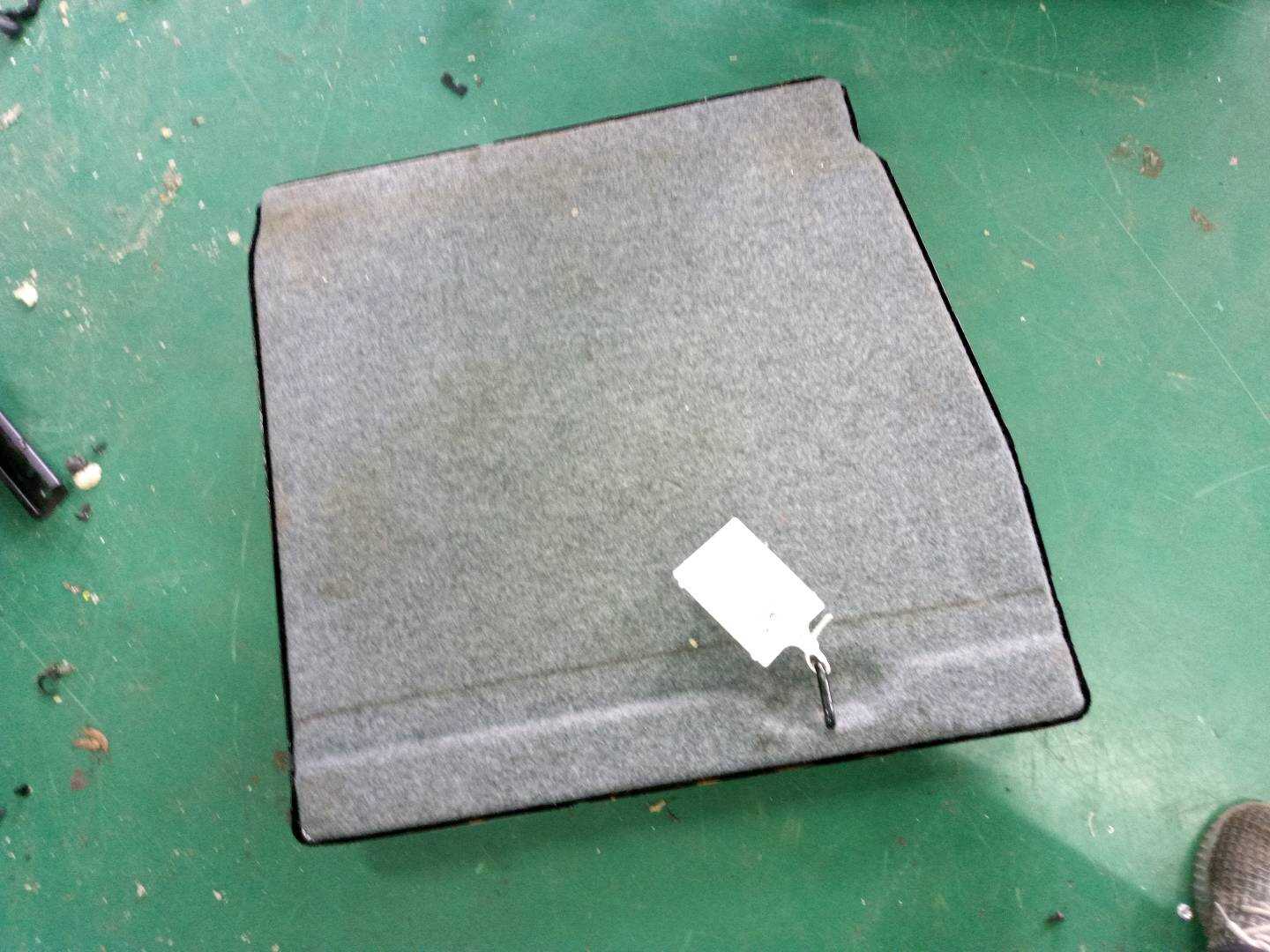 52207119820 后座椅靠背骨架(左)