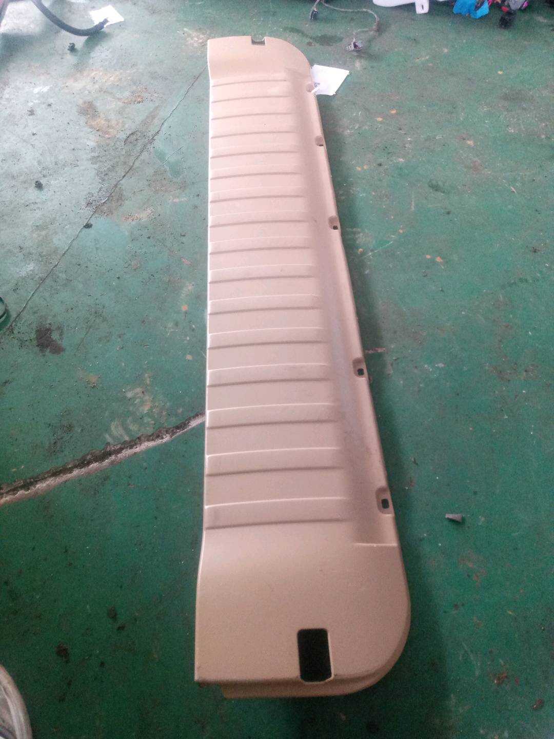 51497172146 尾盖内饰板(下)