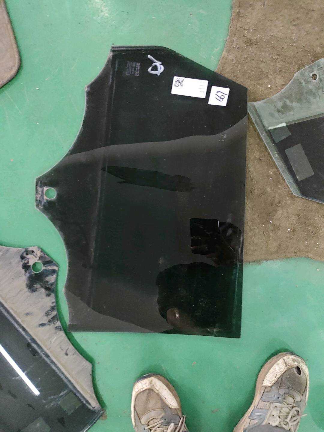 4L0959793B 前车门控制单元(左)