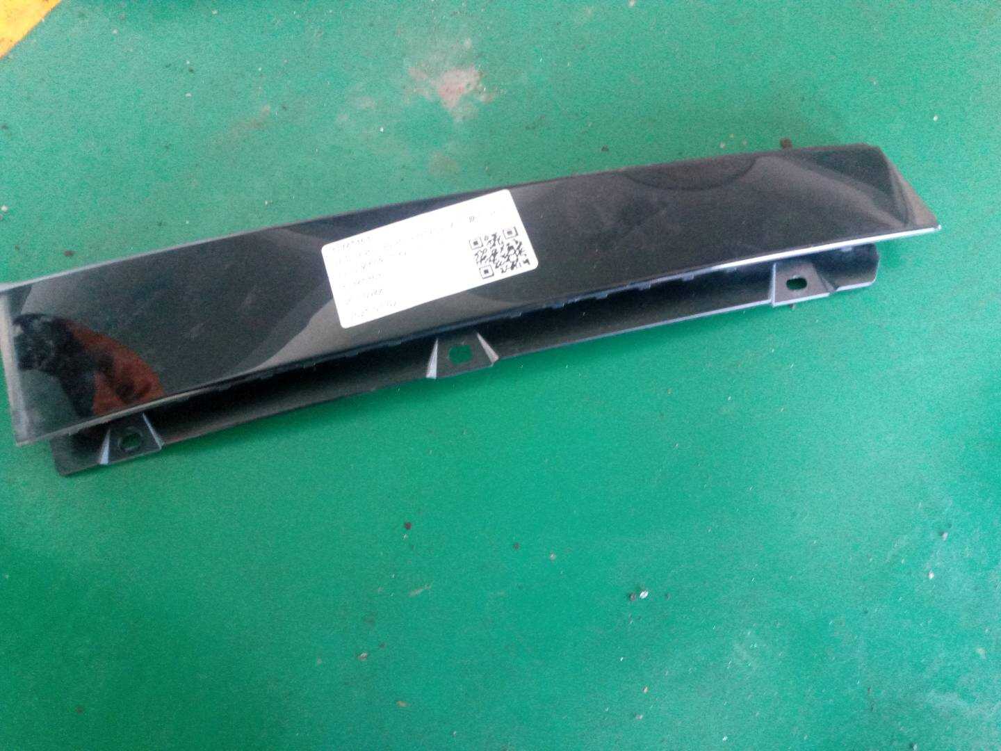 31385363 Rear Door Window Frame Outer Trim, Front Left
