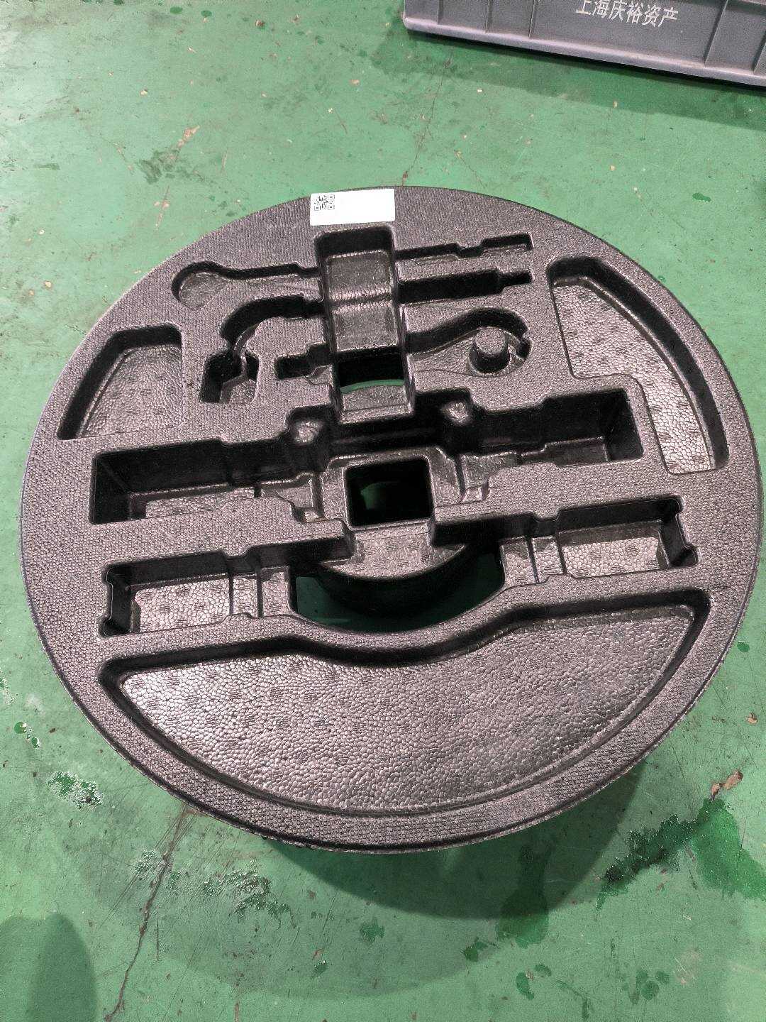 849785UR0A 备胎工具箱