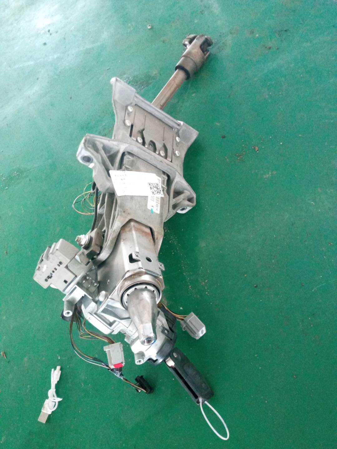 5M513C529AF 转向管柱