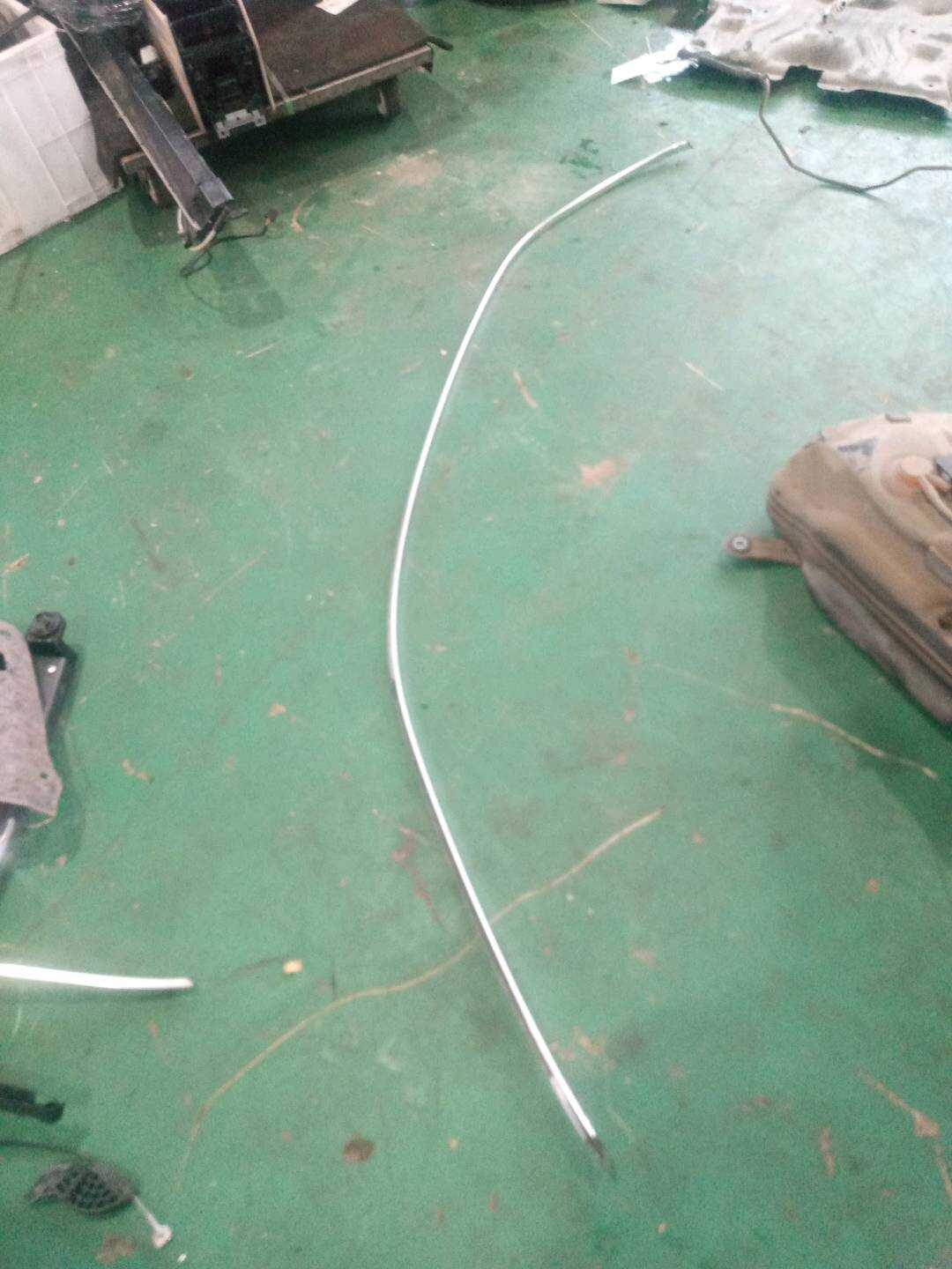 A2126900880 侧车身车顶饰条(右)