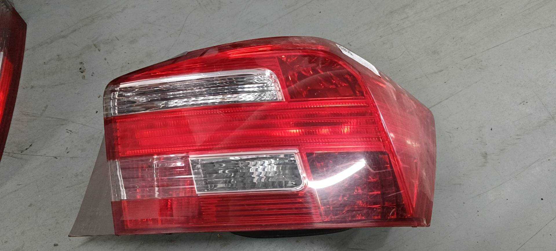 33500TM0H11 尾灯总成(右)