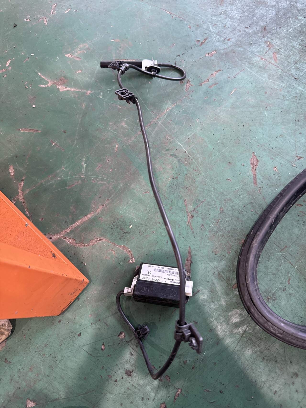 954702M100 门锁遥控器接收器