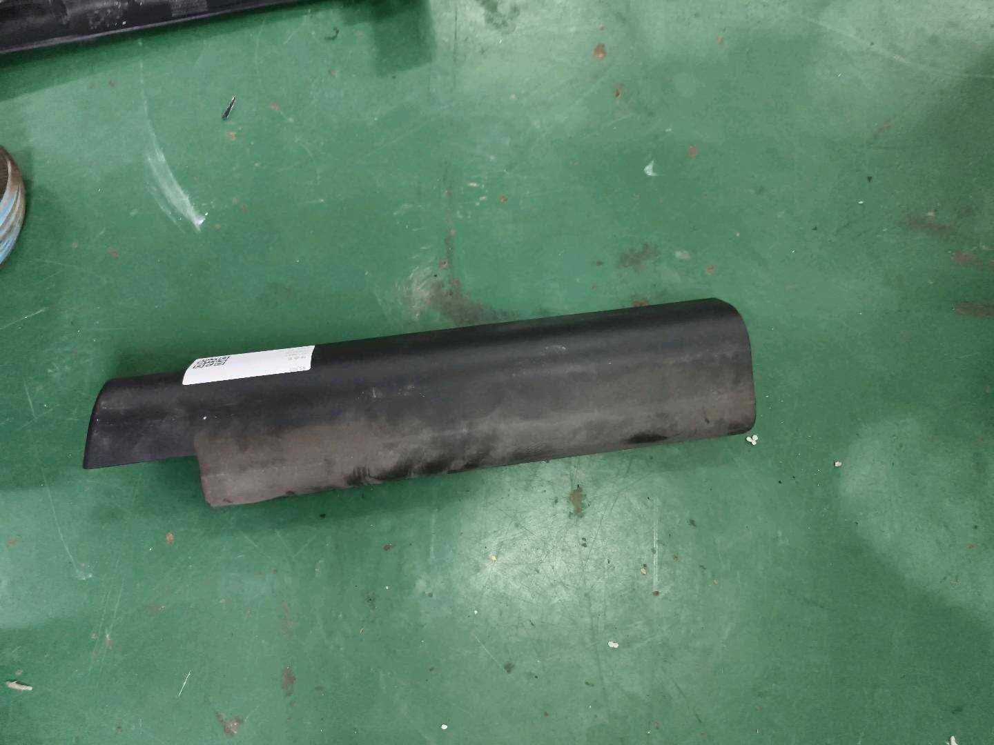 52107126904 副驾驶员座椅底座导轨饰板(前)