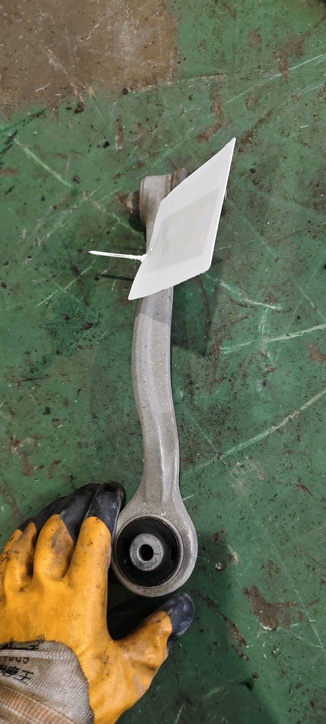 L4FD407510 前上摆臂（右后）