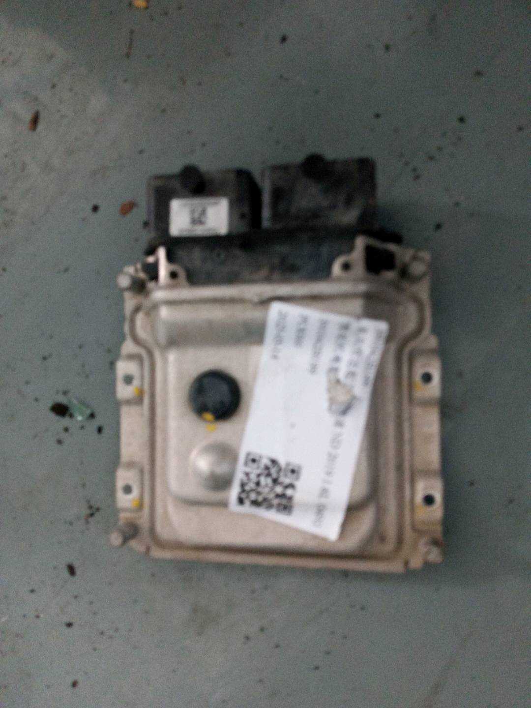391042B199 发动机电脑