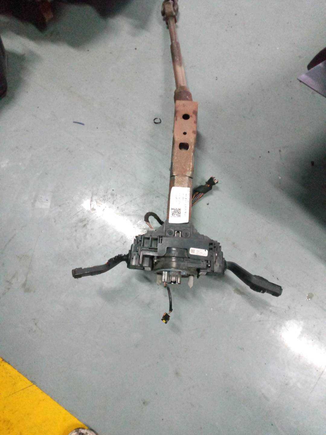 8G913C529XC 转向管柱