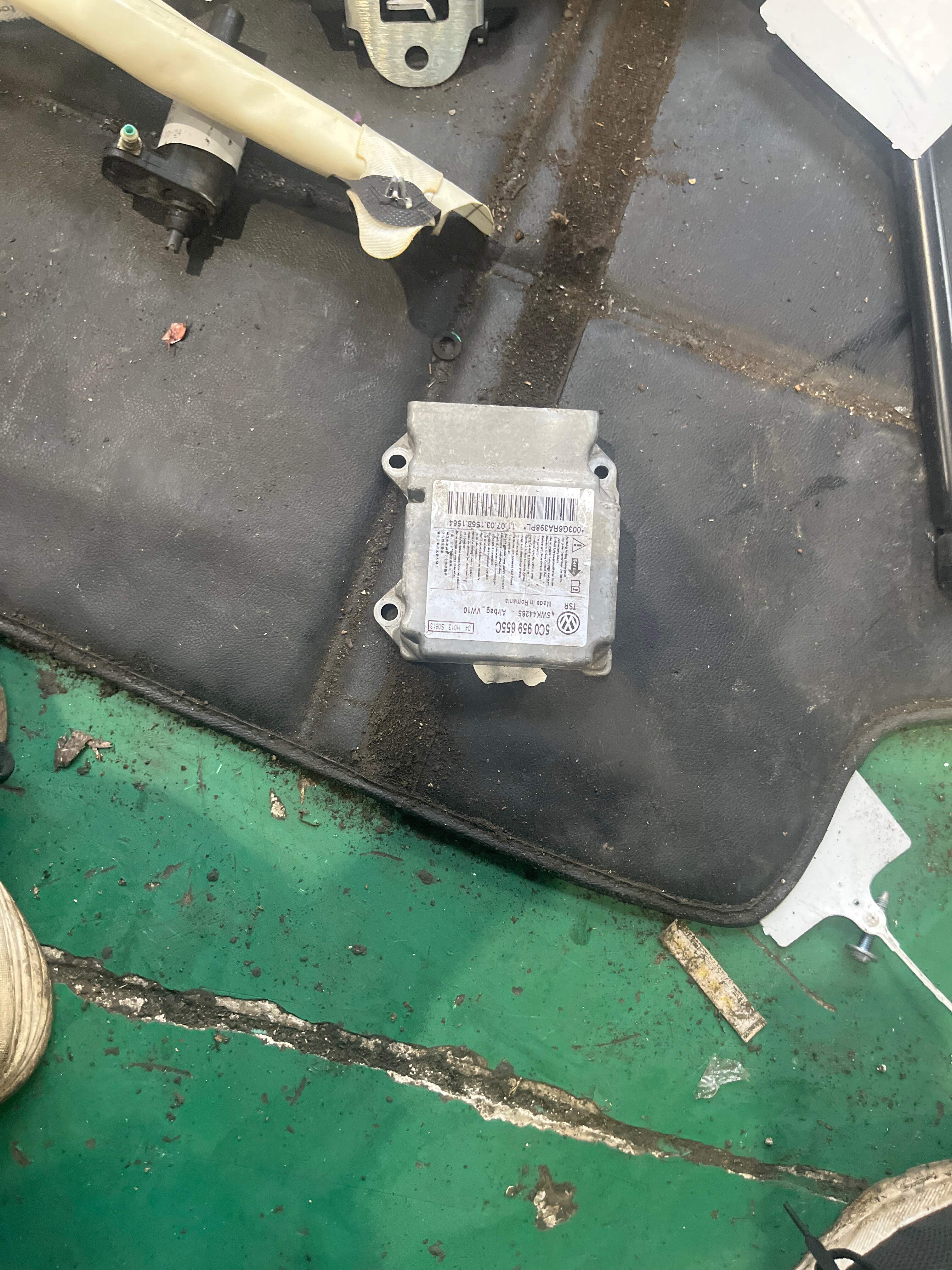 5C0959655C Airbag Control Unit