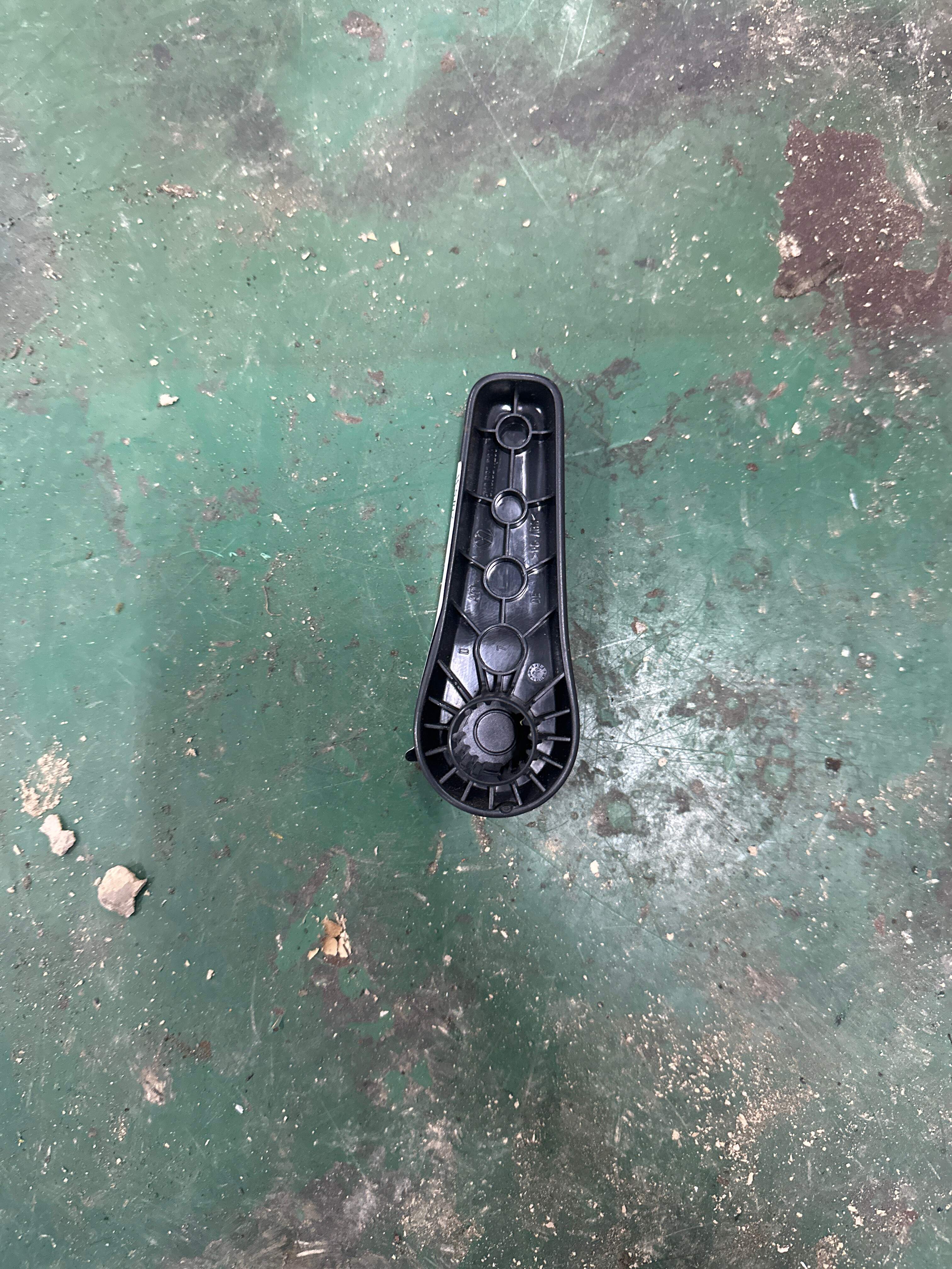 5N0881236D 副驾驶员座椅靠背调整手柄