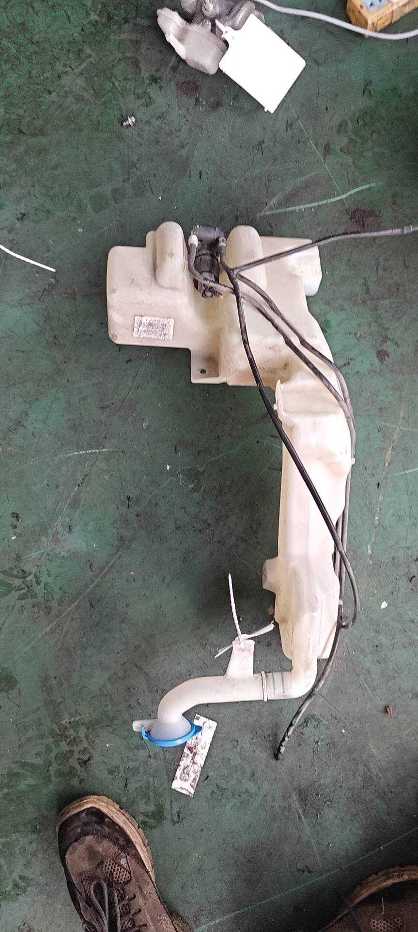 5207500XKZ36A 洗涤器储液壶总成
