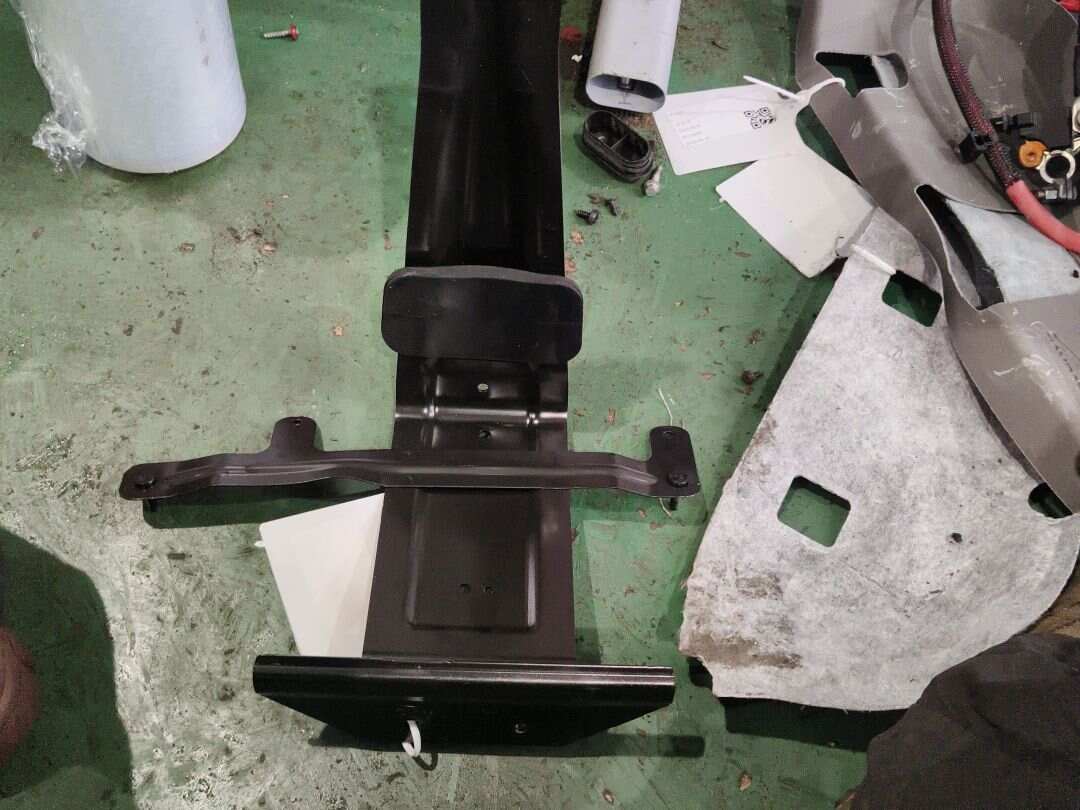 T2H6501 Spare Tire Carrier