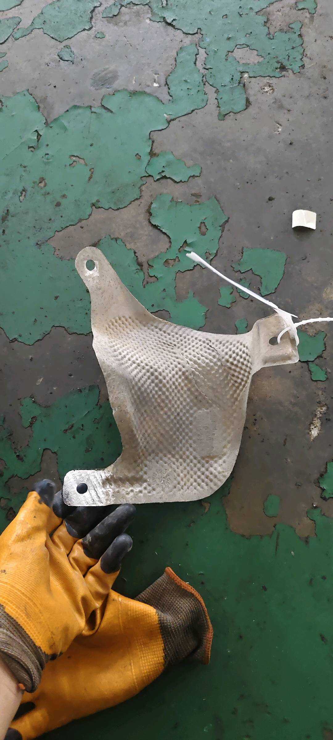 51487286136 Insulation Piece, Right