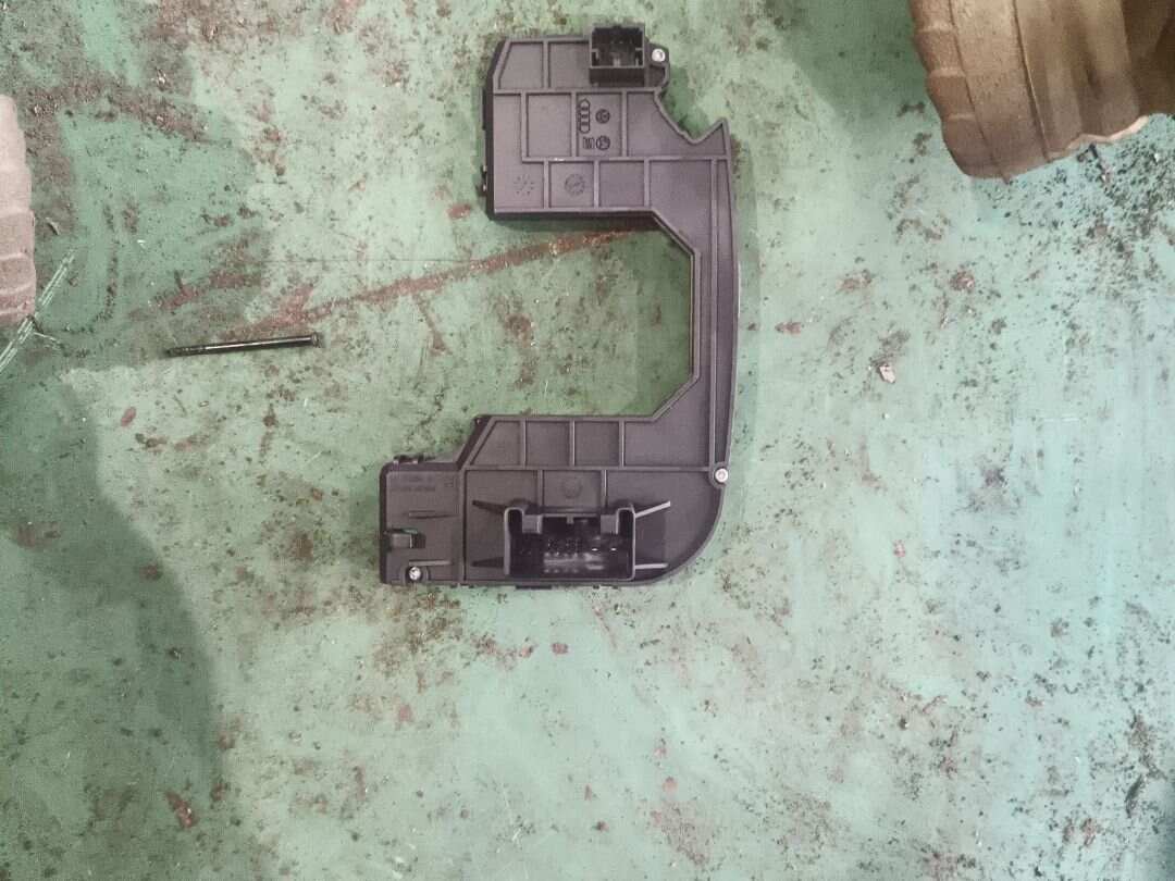 L4F0953549 Steering Column Control Module