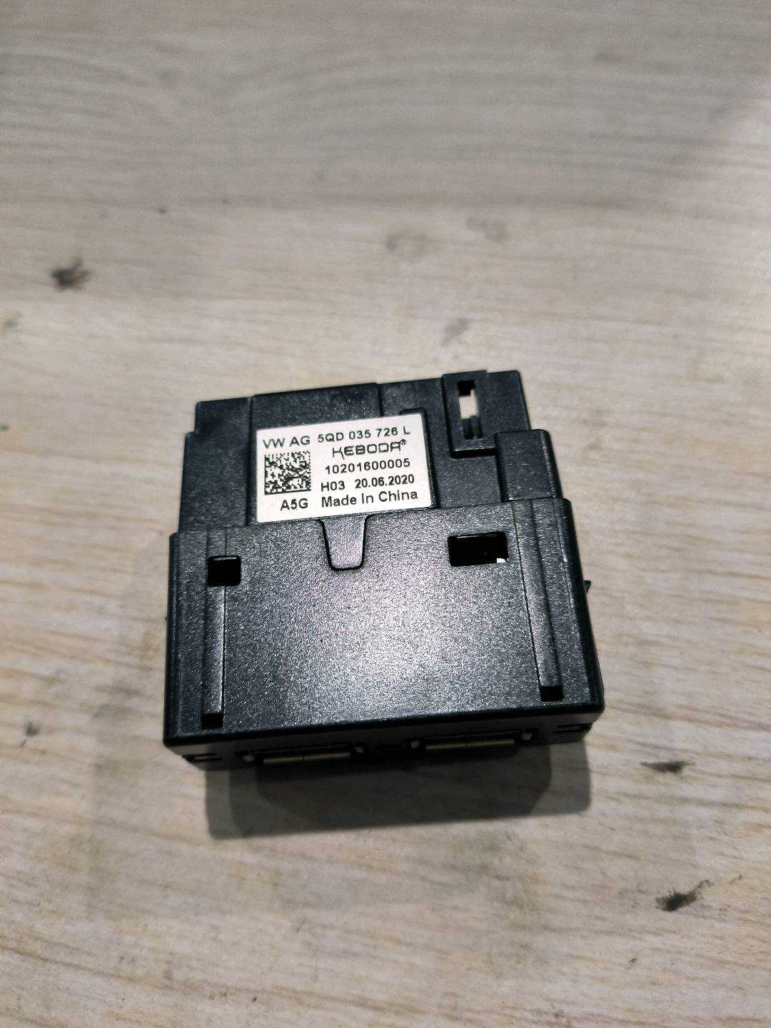 L5QD035726L USB Socket